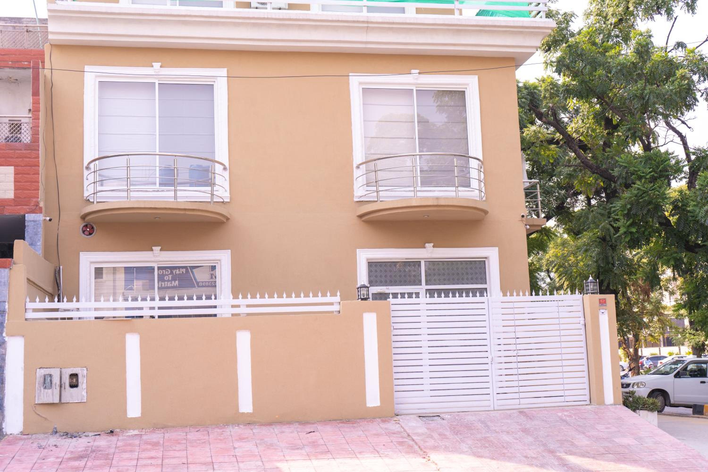 Islamabad Lodges