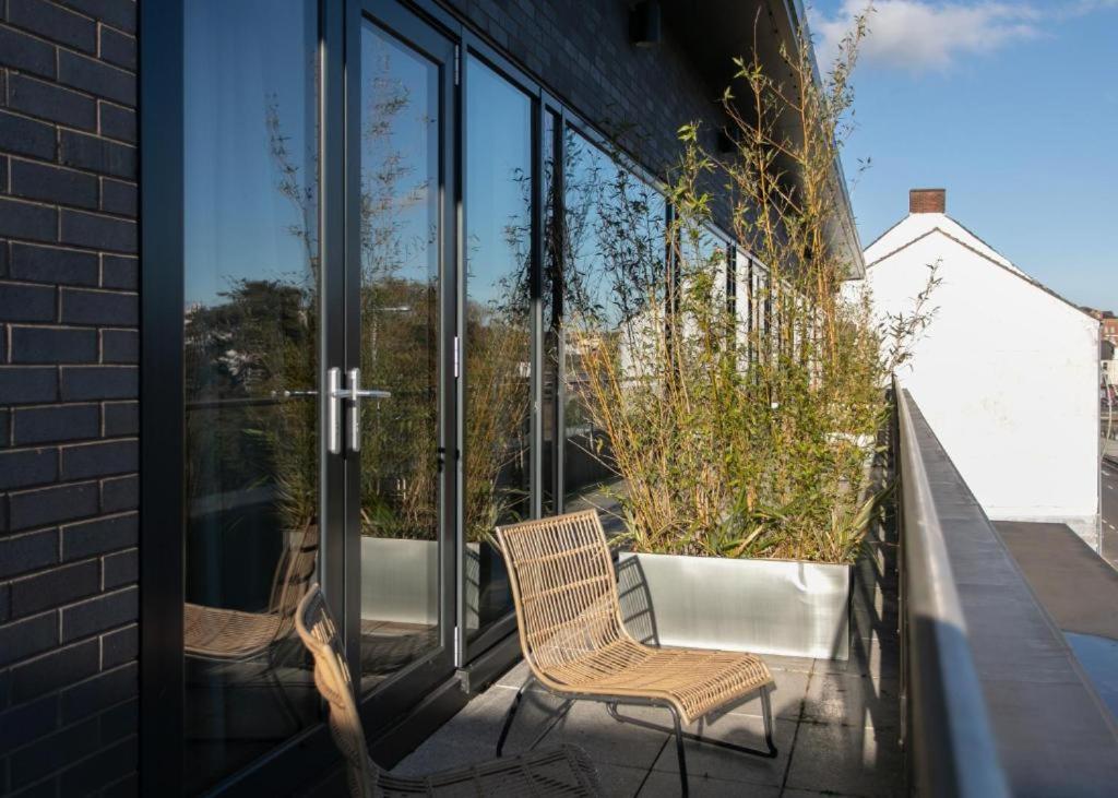 Custom House Apartments view 4