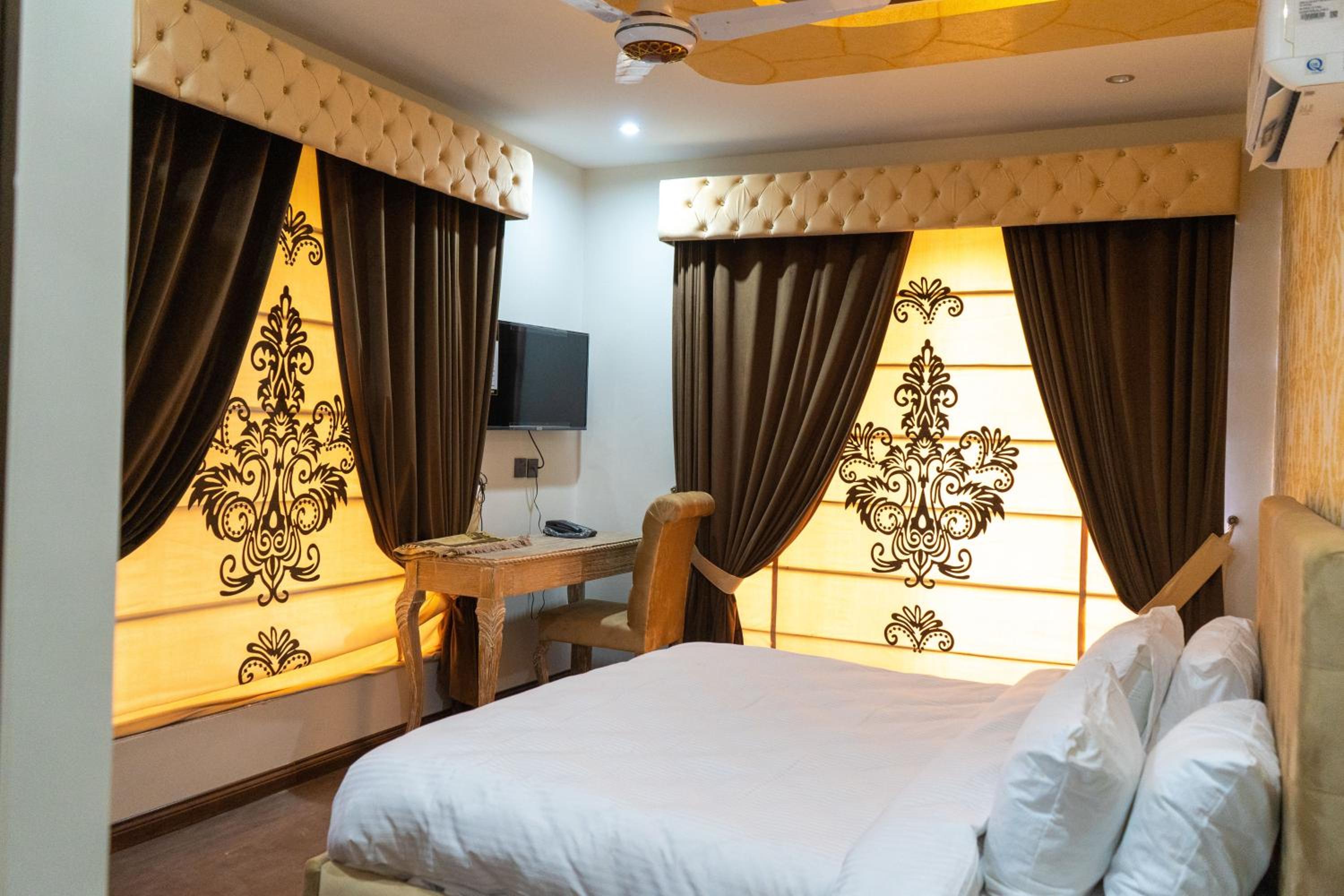 Islamabad Lodges
