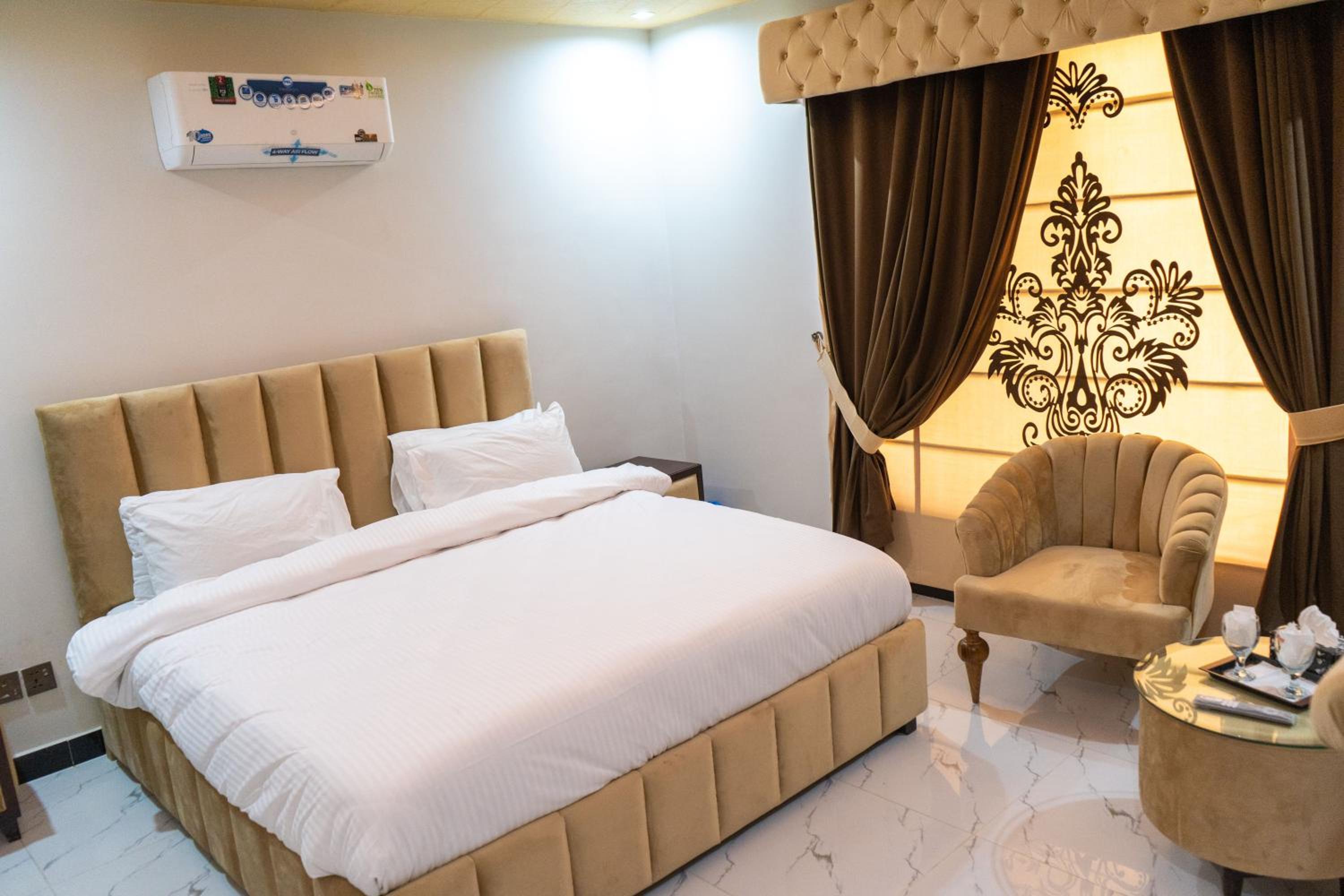 Islamabad Lodges