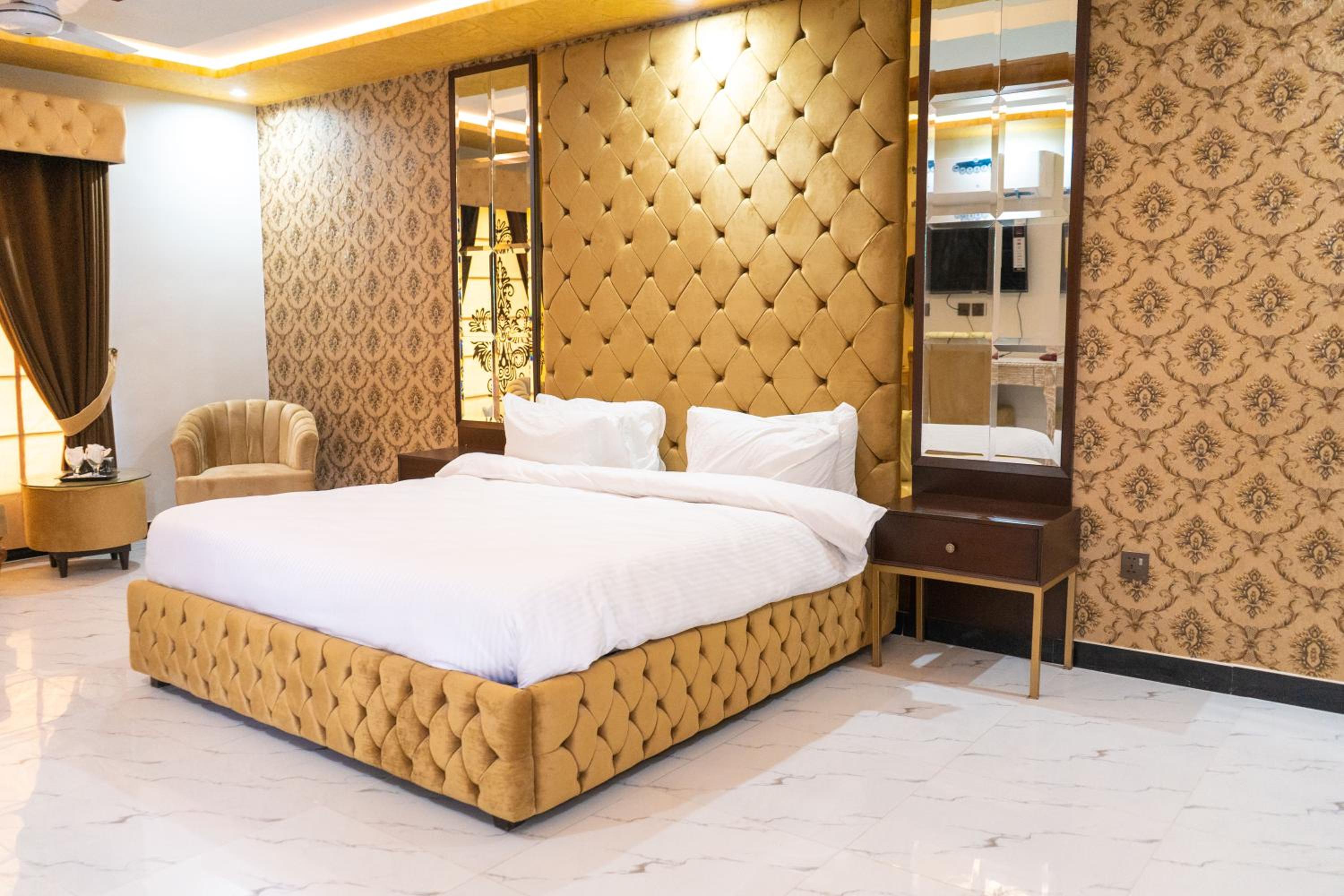 Islamabad Lodges