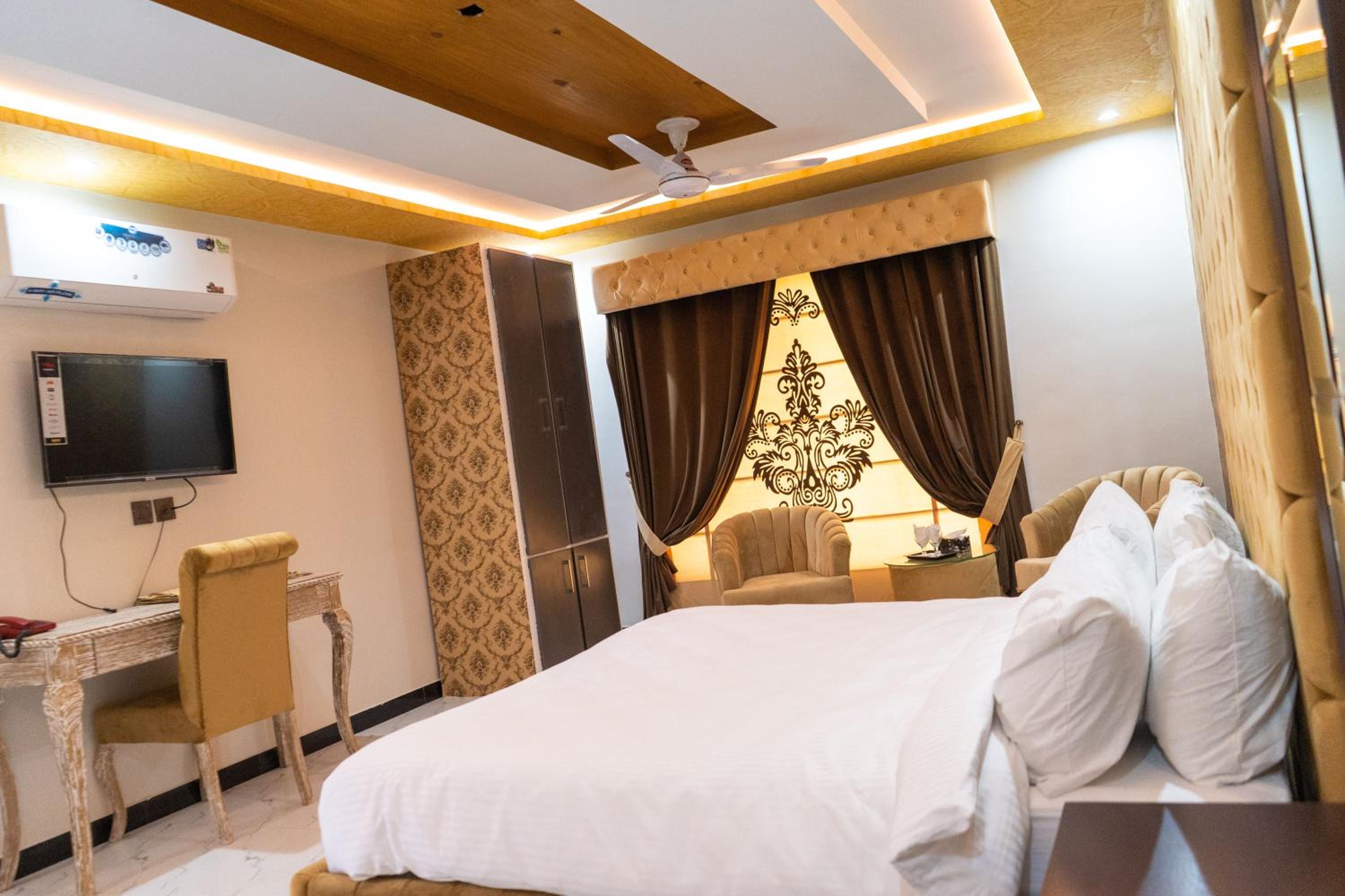 Islamabad Lodges