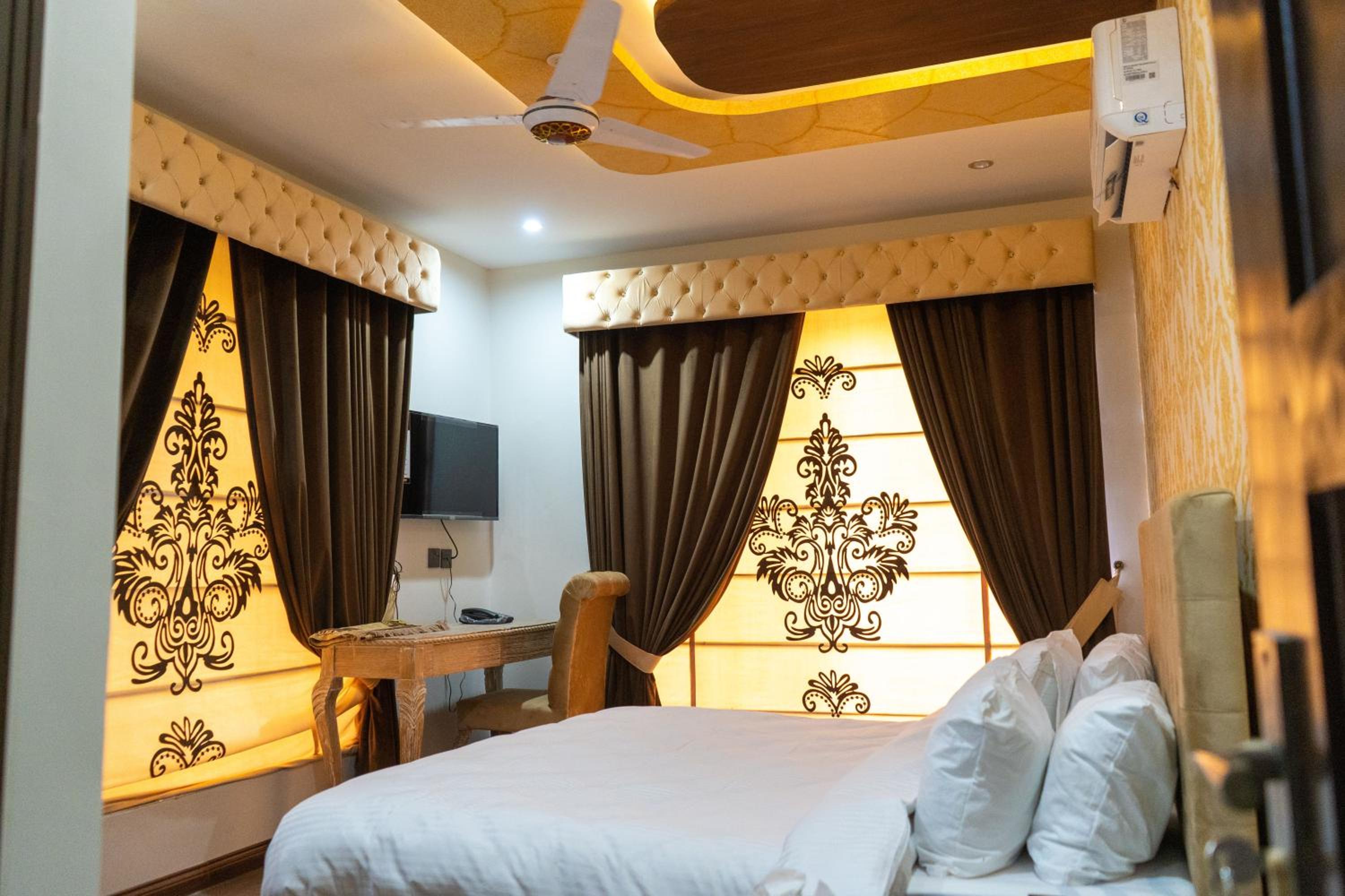 Islamabad Lodges