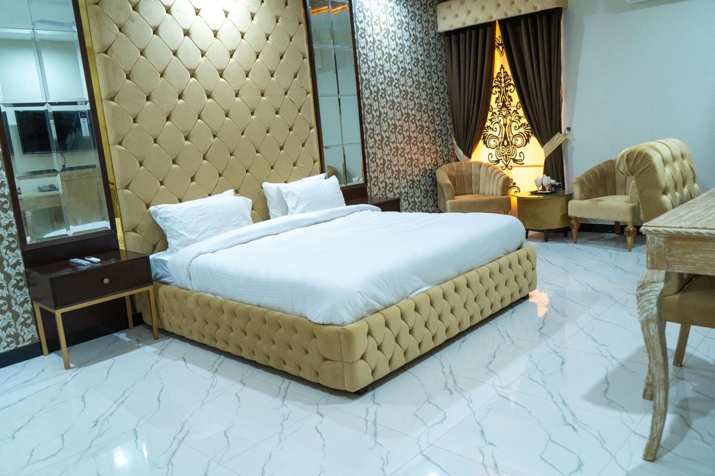 Islamabad Lodges