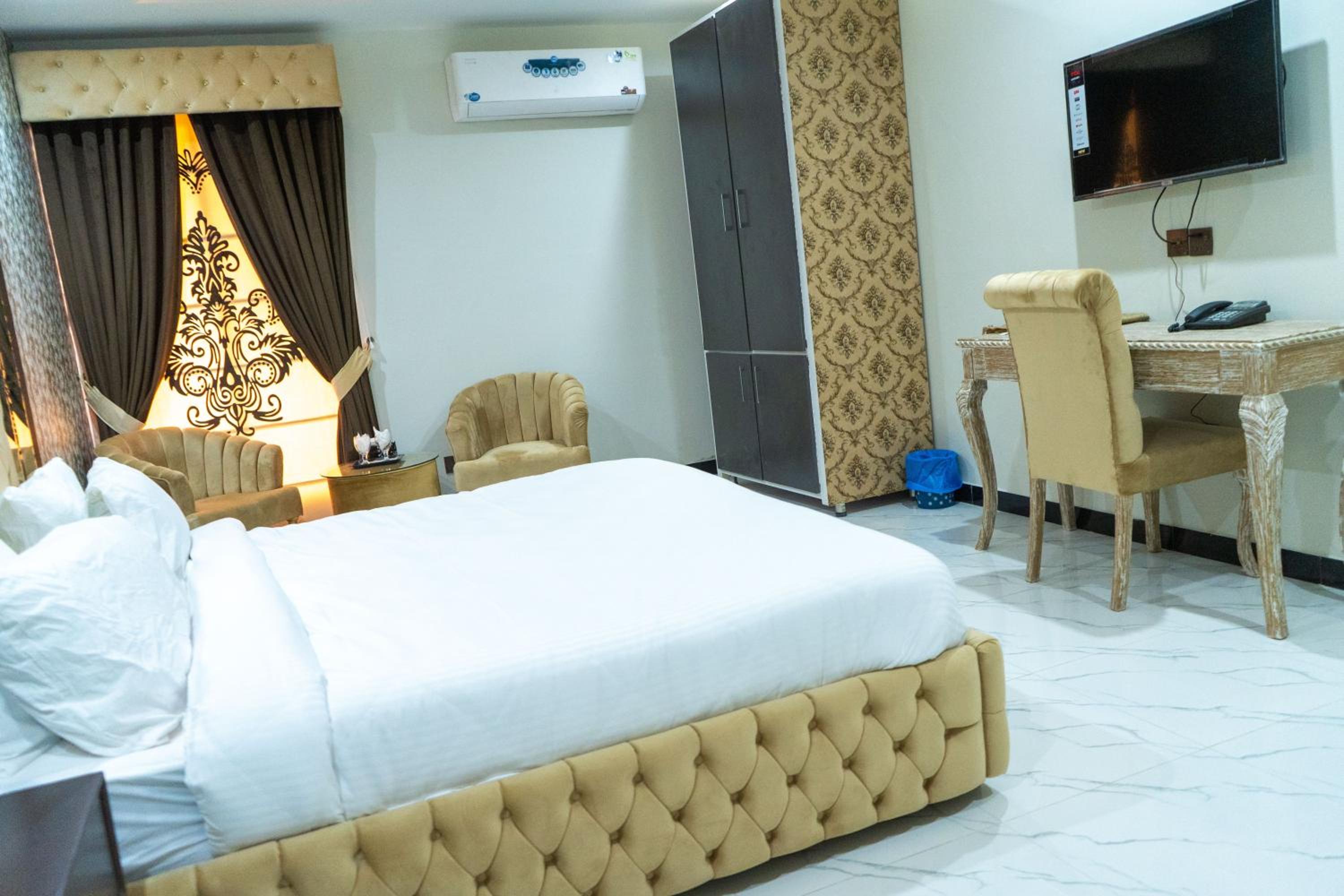 Islamabad Lodges