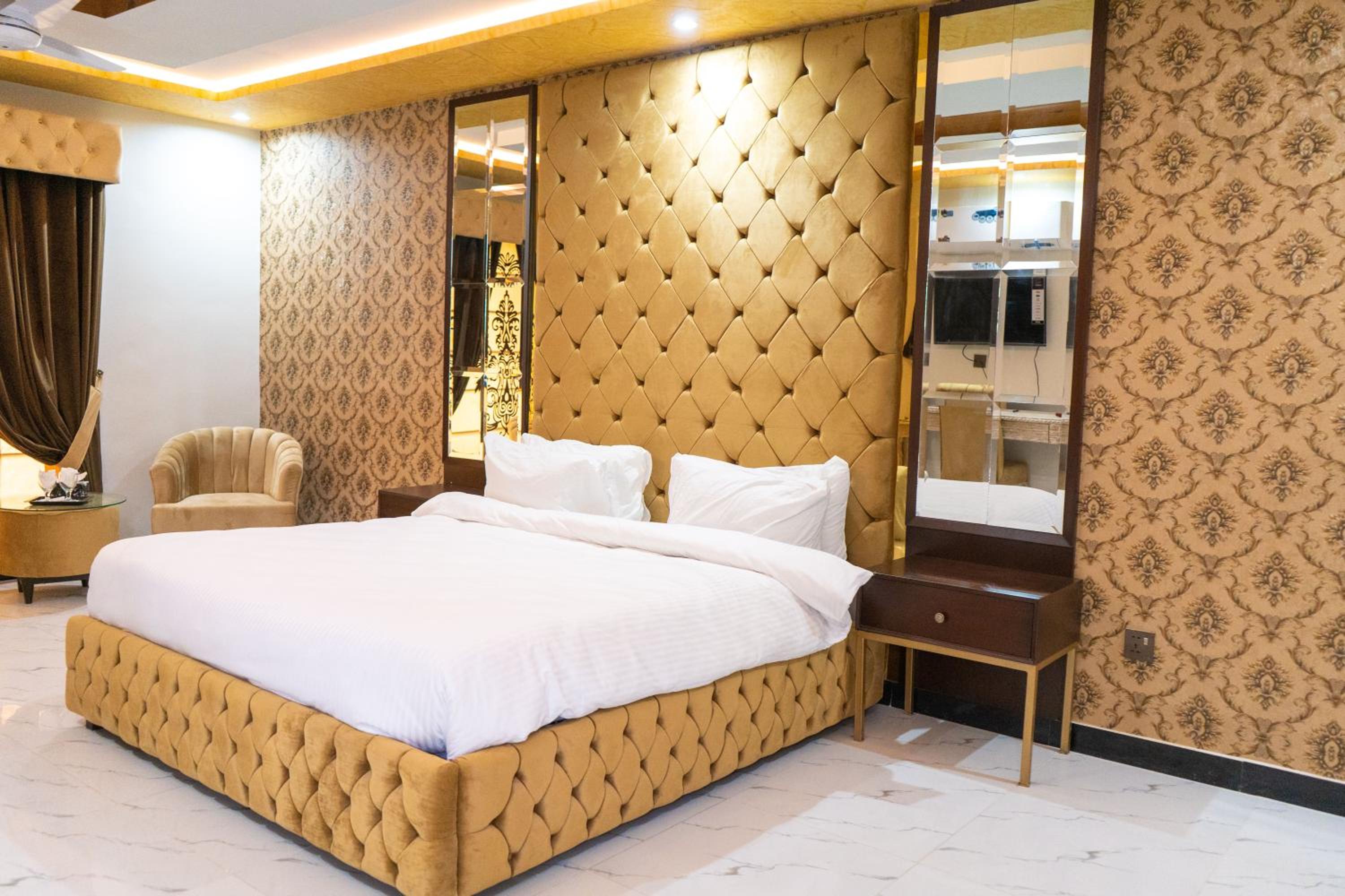 Islamabad Lodges