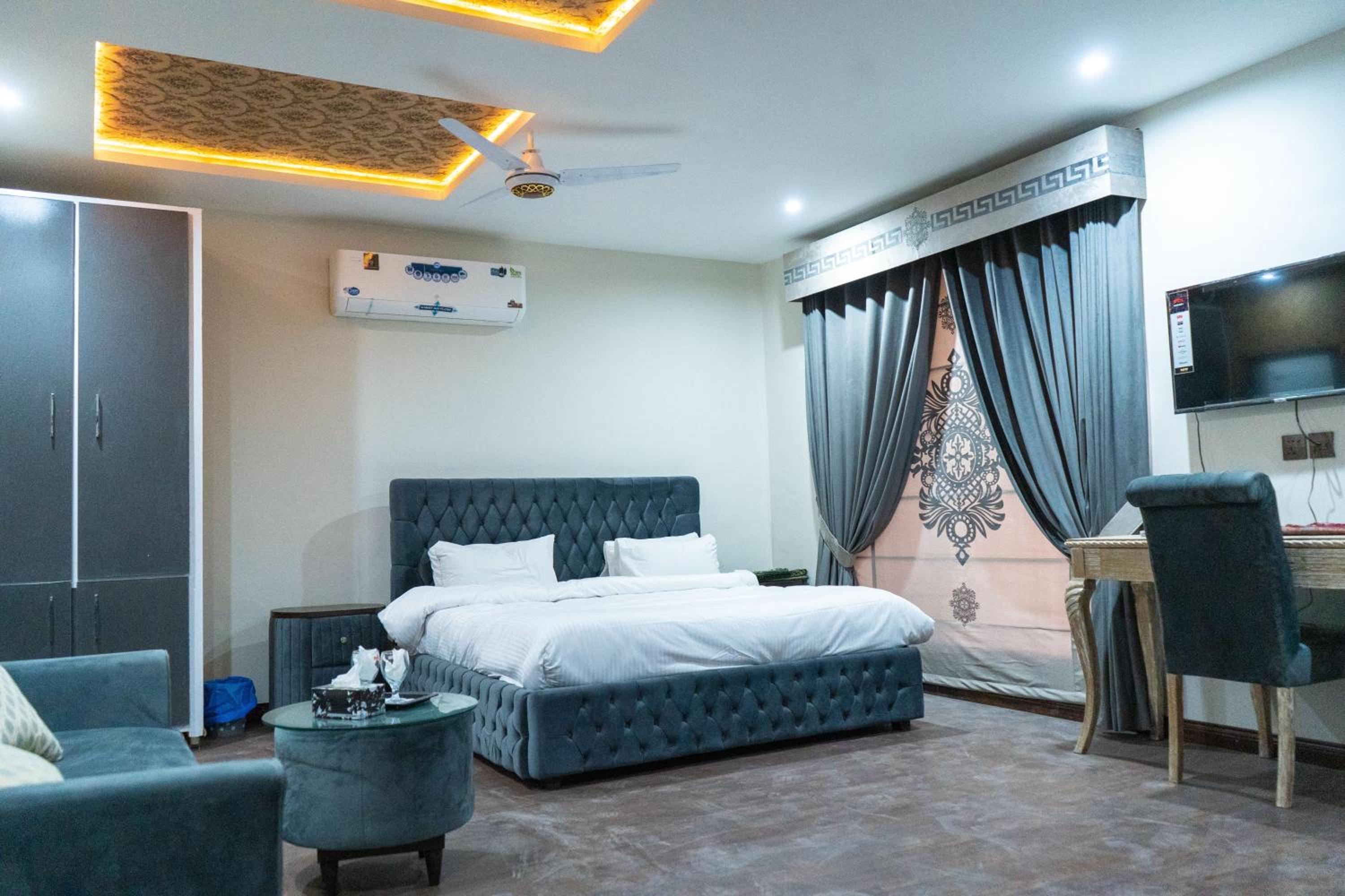 Islamabad Lodges