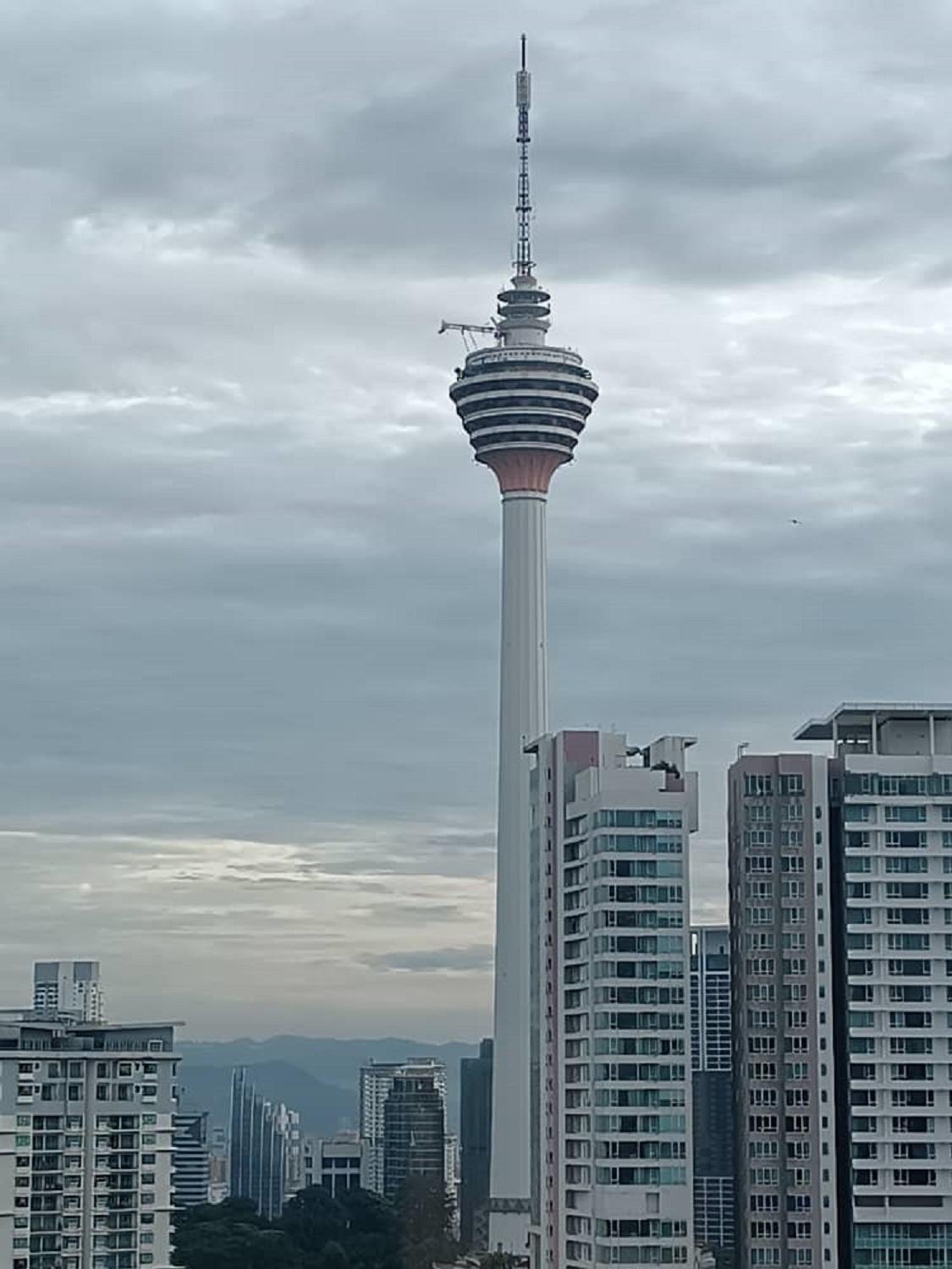 Robertson Suites Bukit Bintang with Netflix