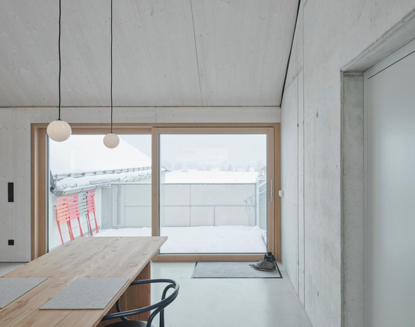 Modern Alpine Penthouse with Lake View