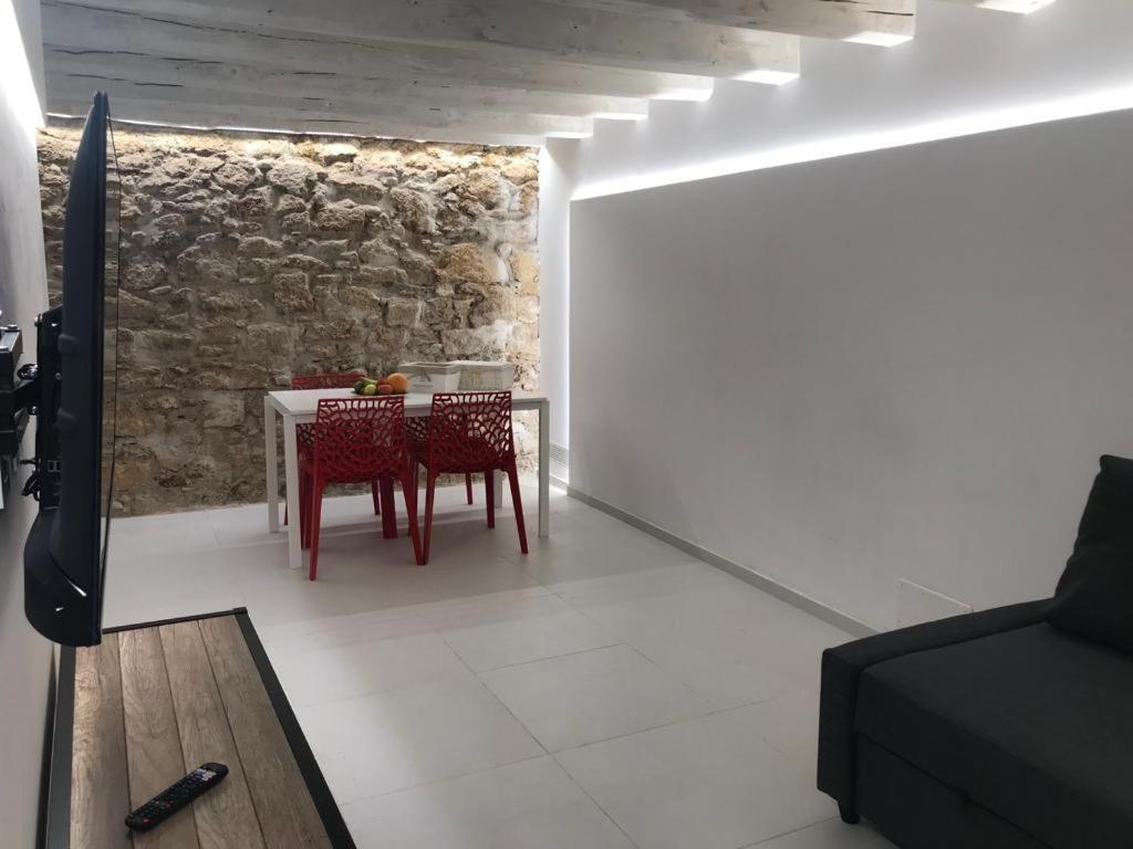 IL VICOLETTO Luxury Apartments
