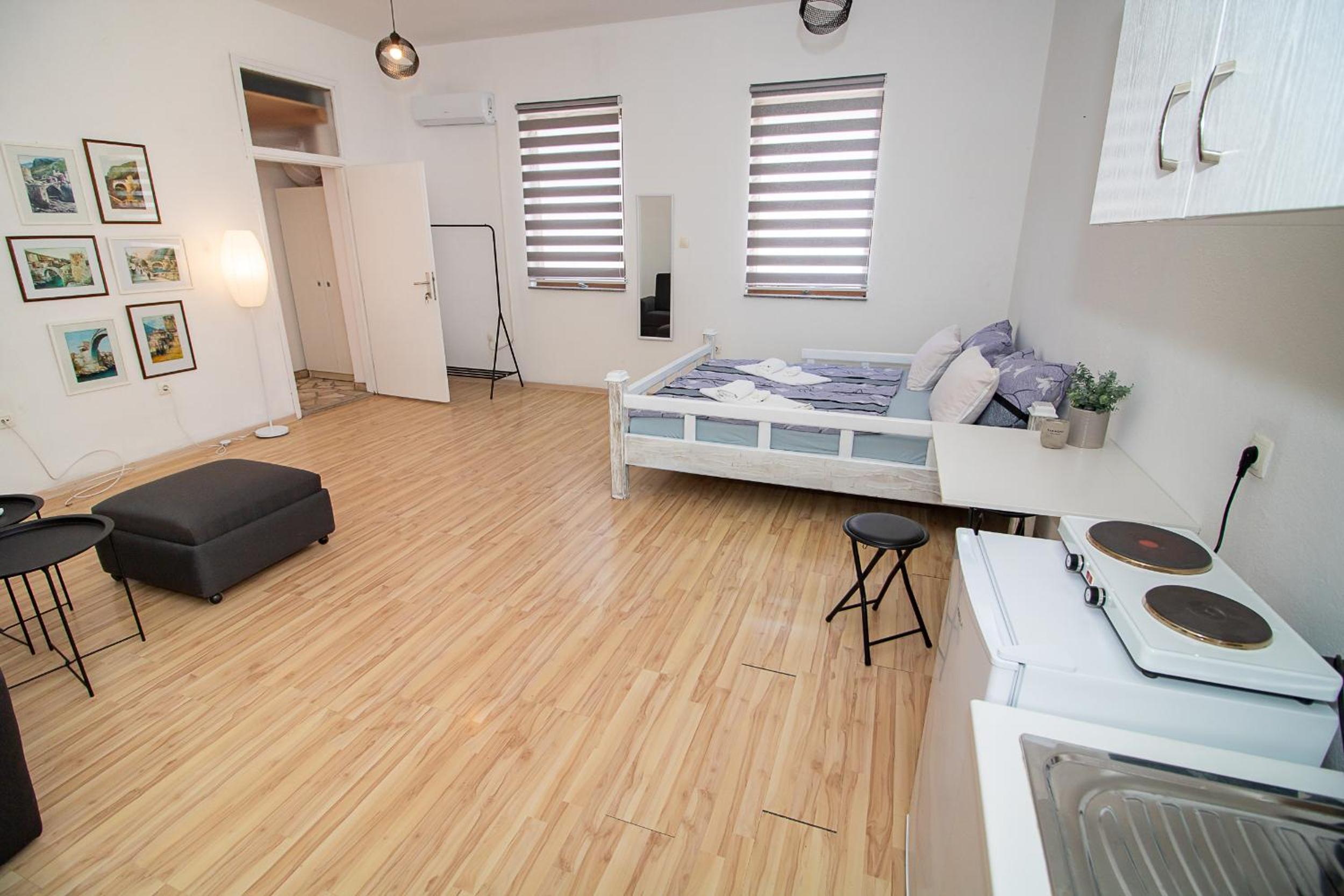 Miro apartments II