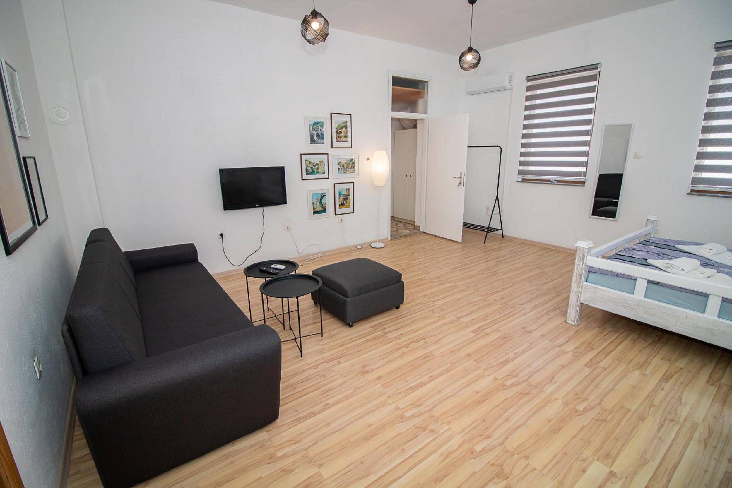 Miro apartments II