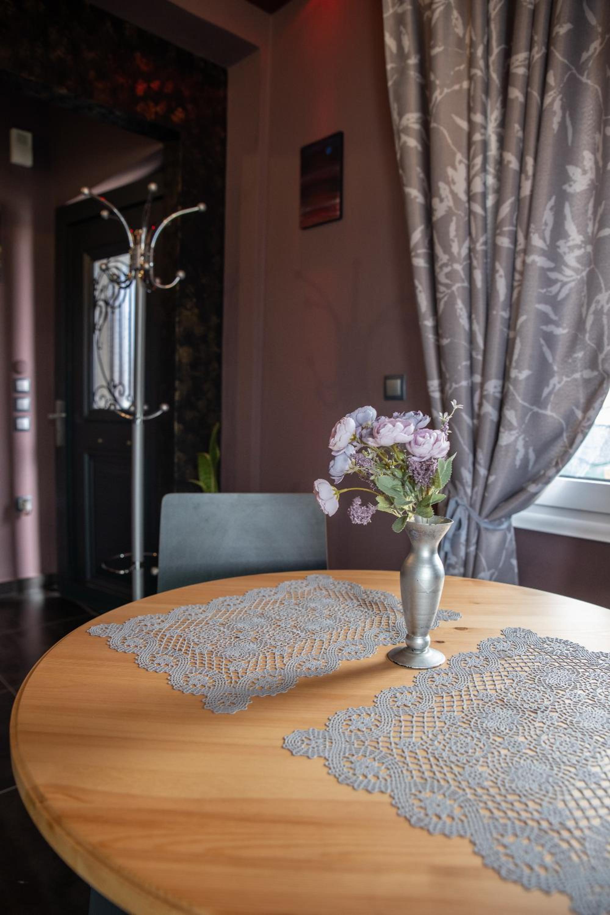 Lunar Meteorites photo 3