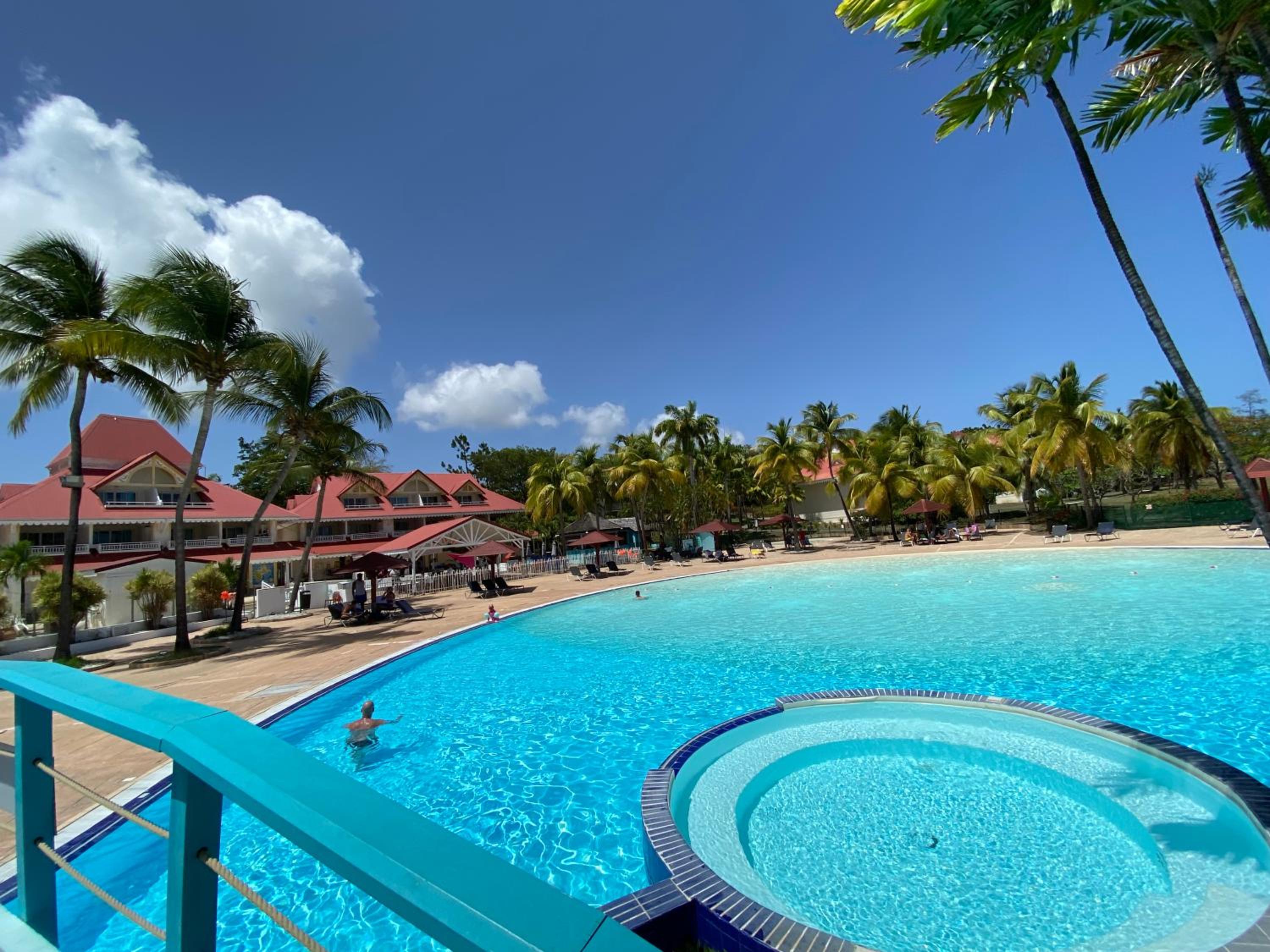 Tucum Home - Appart au Village Vacances Sainte Anne view 3