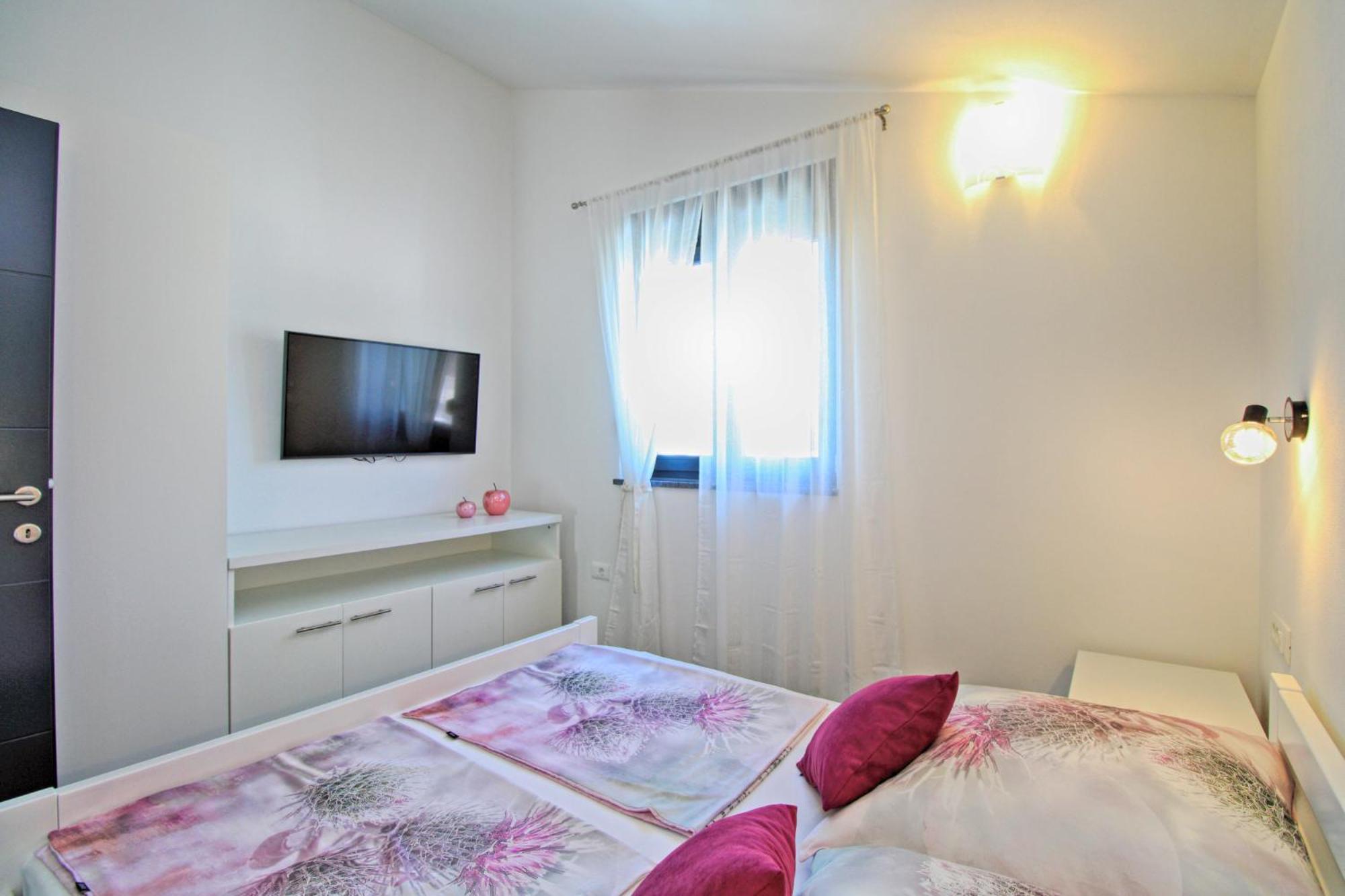 House Galizana 2186 view 2