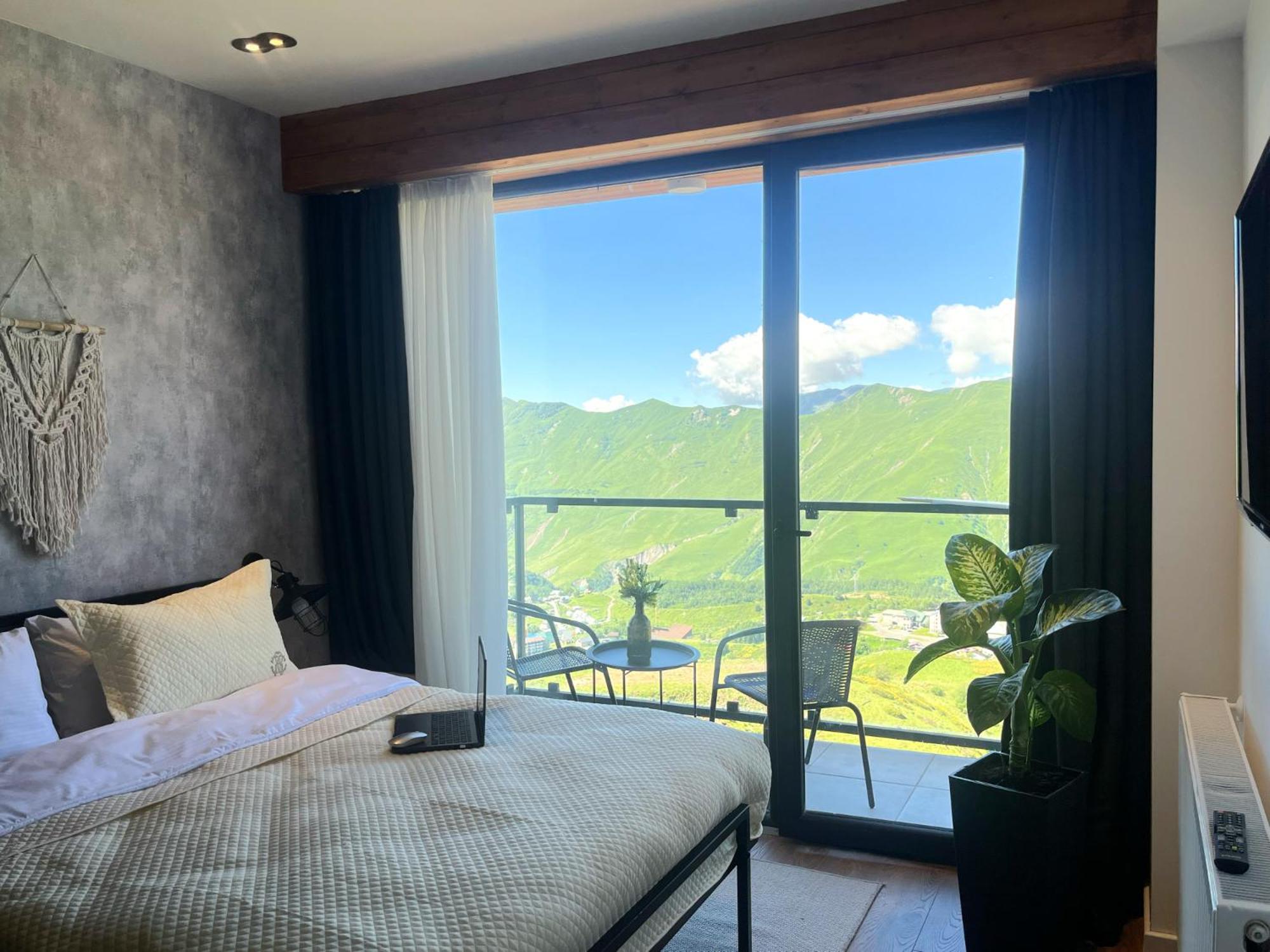 Stuning views on mountains, gudauri en Gudauri