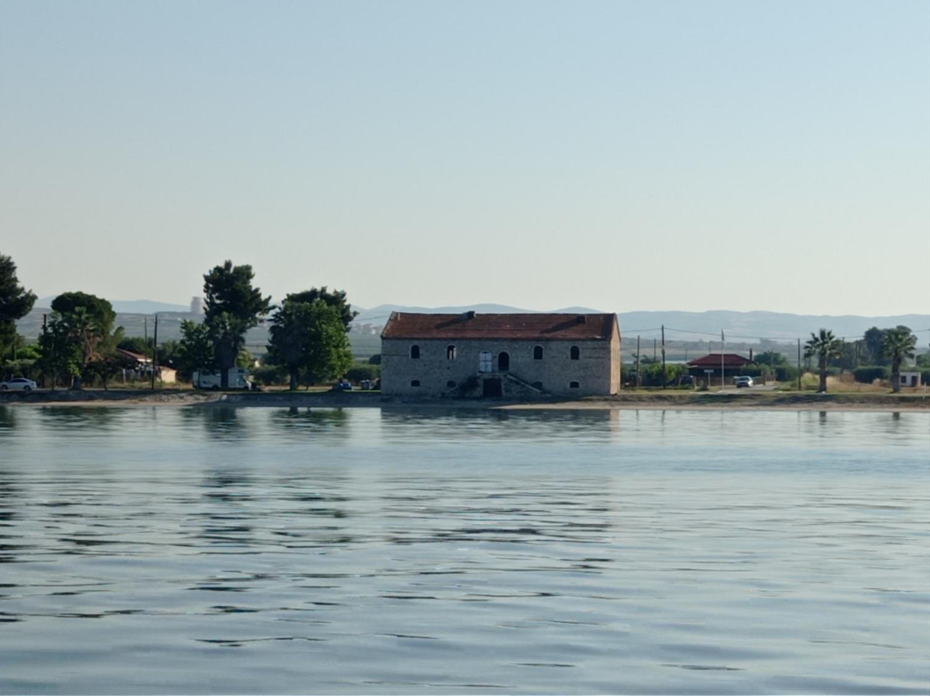 Photo 6