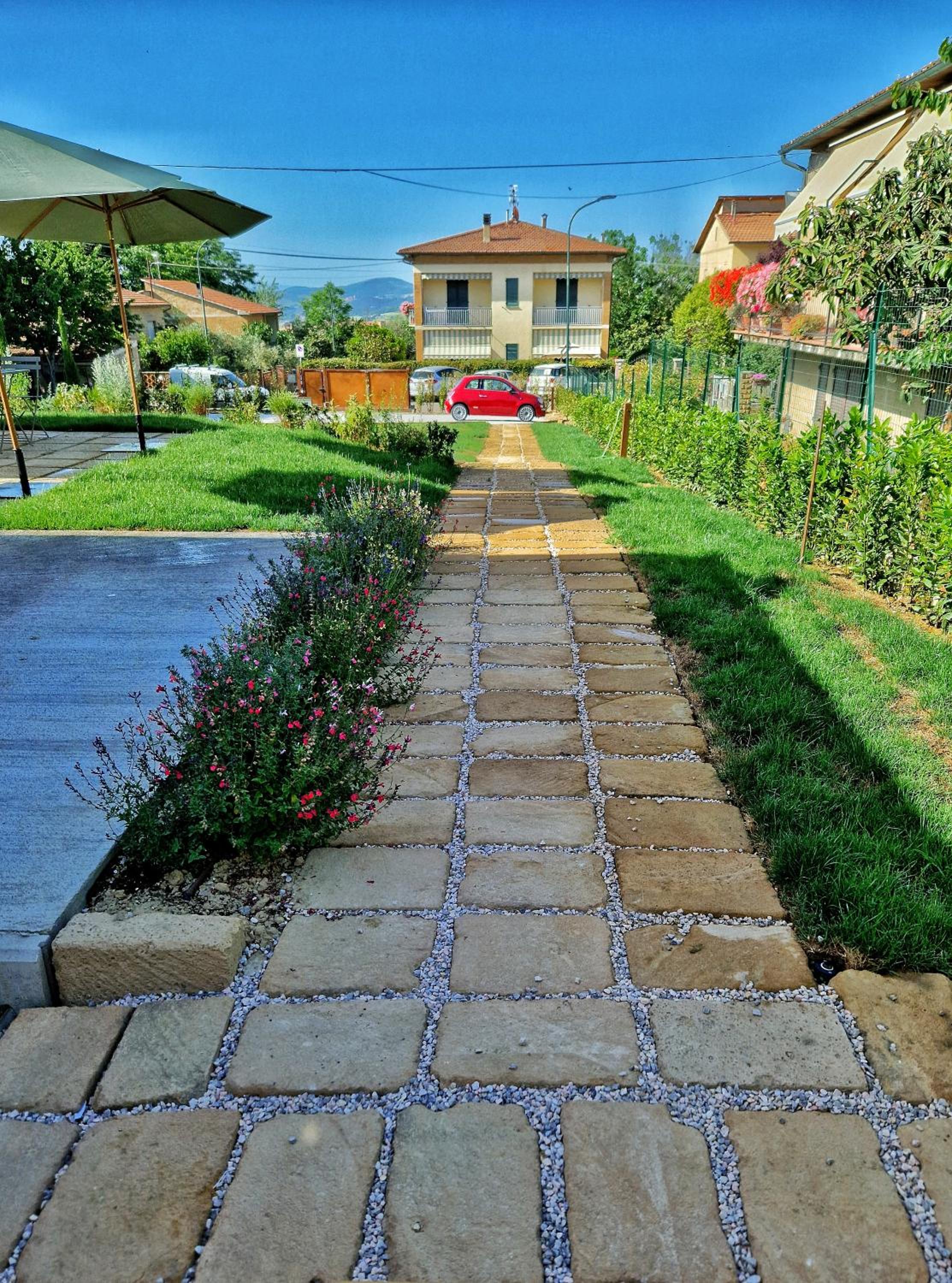 Hotel GARAGE47 Storica Officina Meccanica LOFT B&B iN PIENZA - Image 1