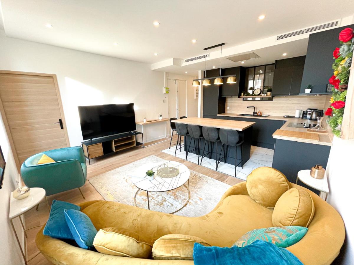 Cannes Luxury Residence Rentals view 3
