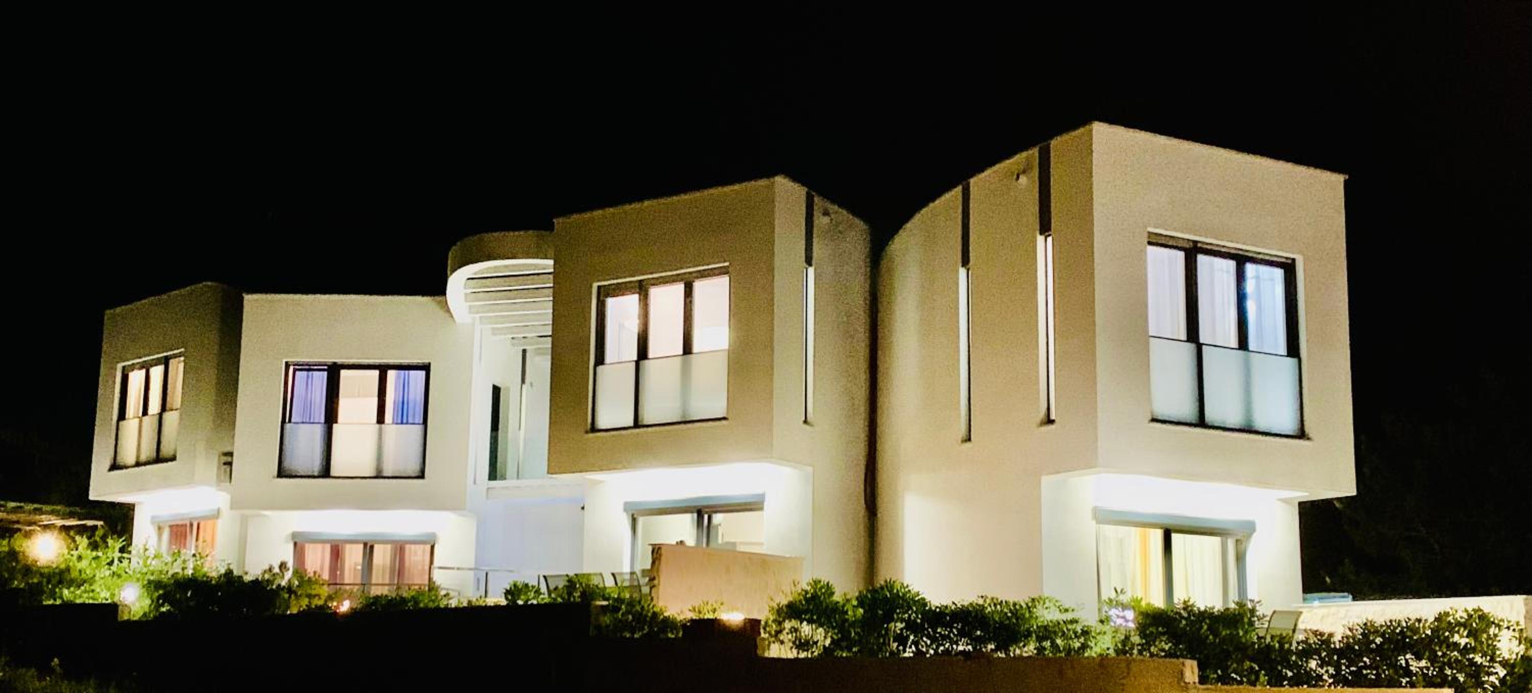 Legacy apartment 1 with privat jacuzzi and apartment 2 with BBQ