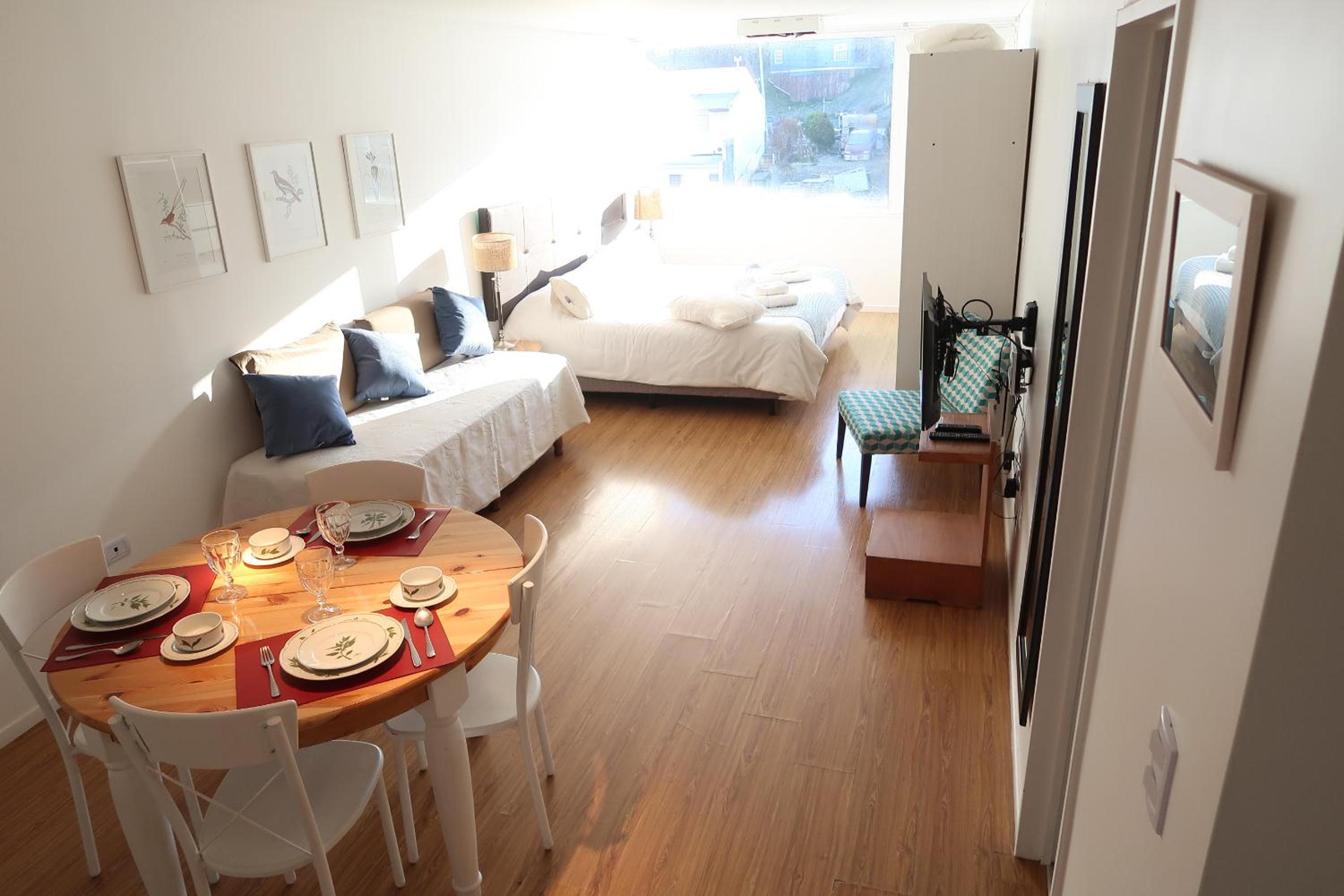 Ona Shelter