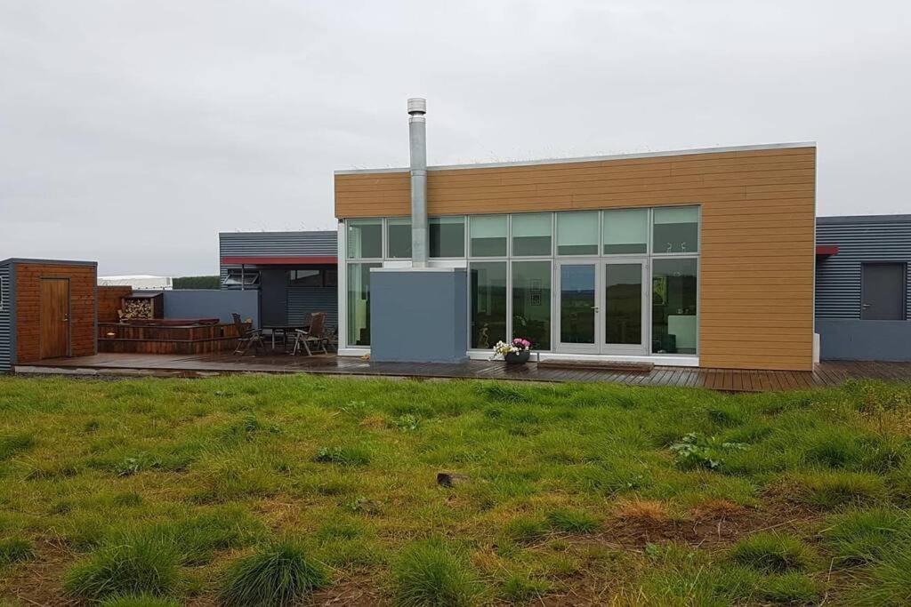 Luxury home surronded with extraordinary nature view 3