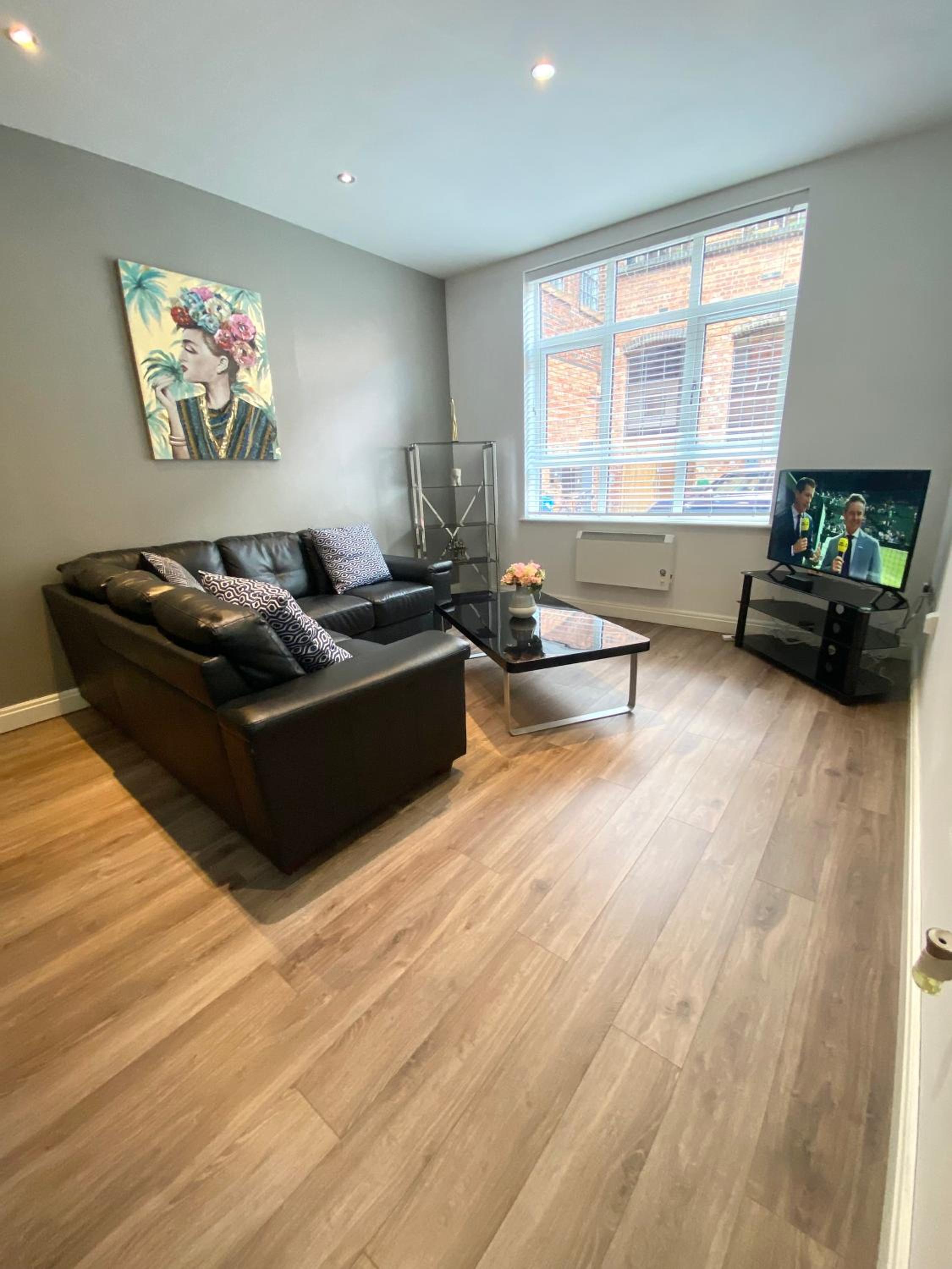 Swanky 2 BDR Apt/Jewellery Quarters/Free Parking view 2