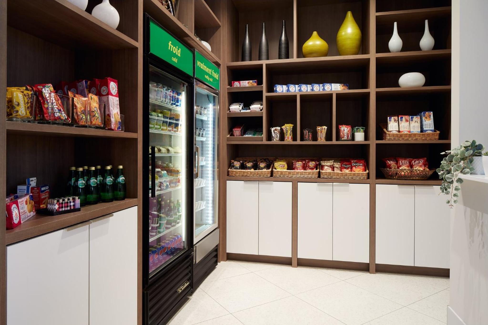 Holiday Inn  Suites Montreal Airport, an IHG Hotel - Property Image 11