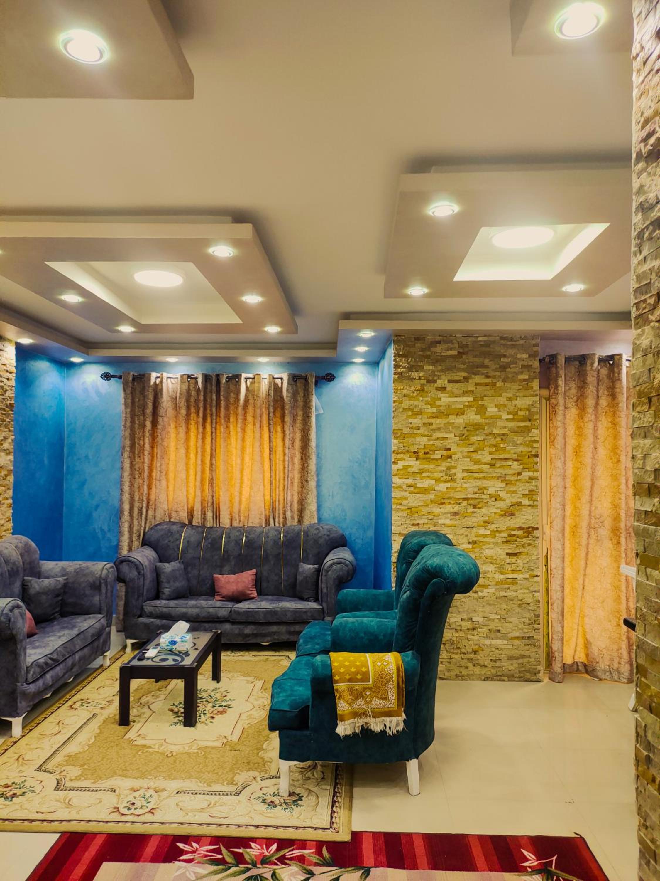 Royal Aura Residence
