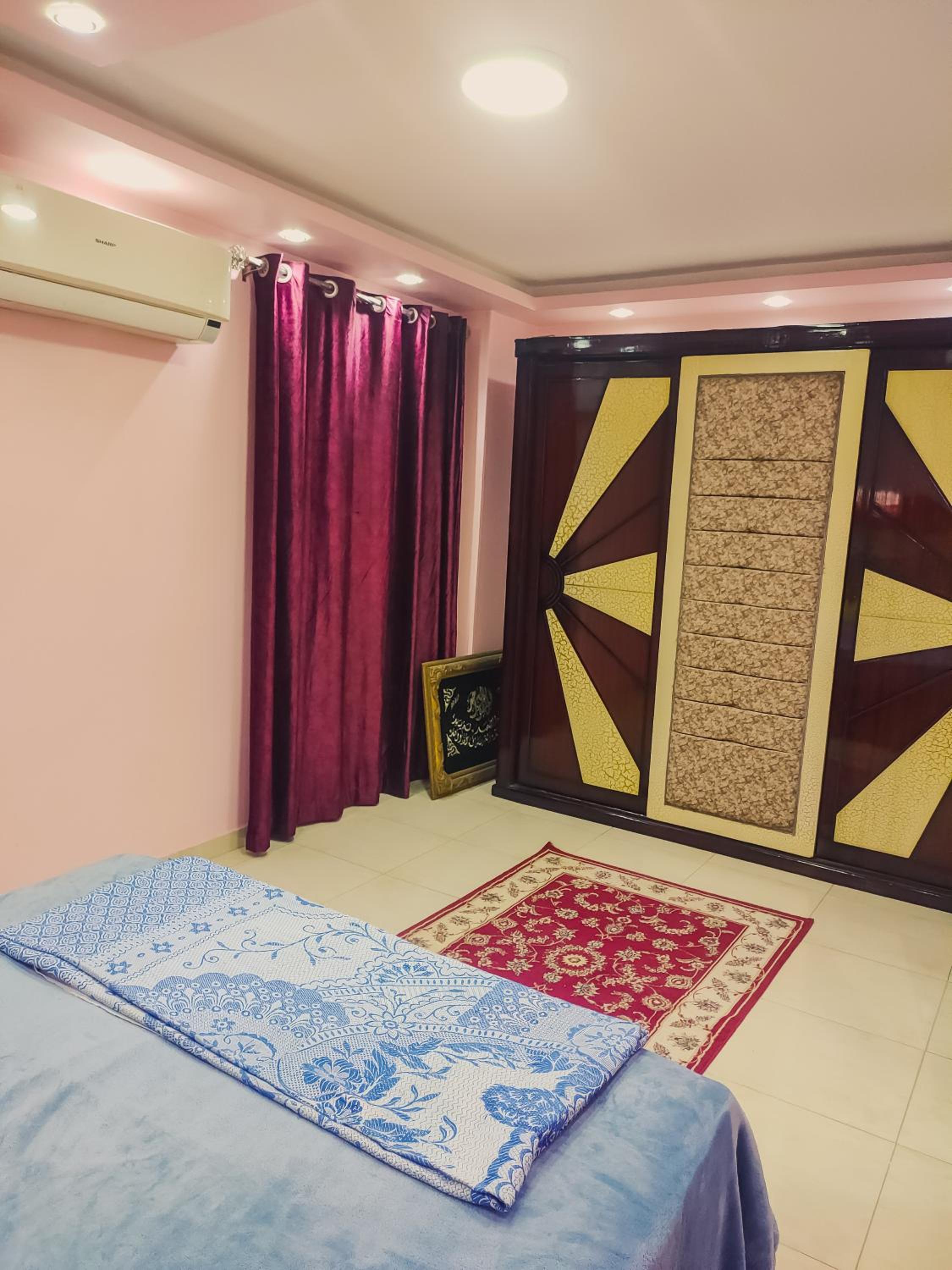 Royal Aura Residence