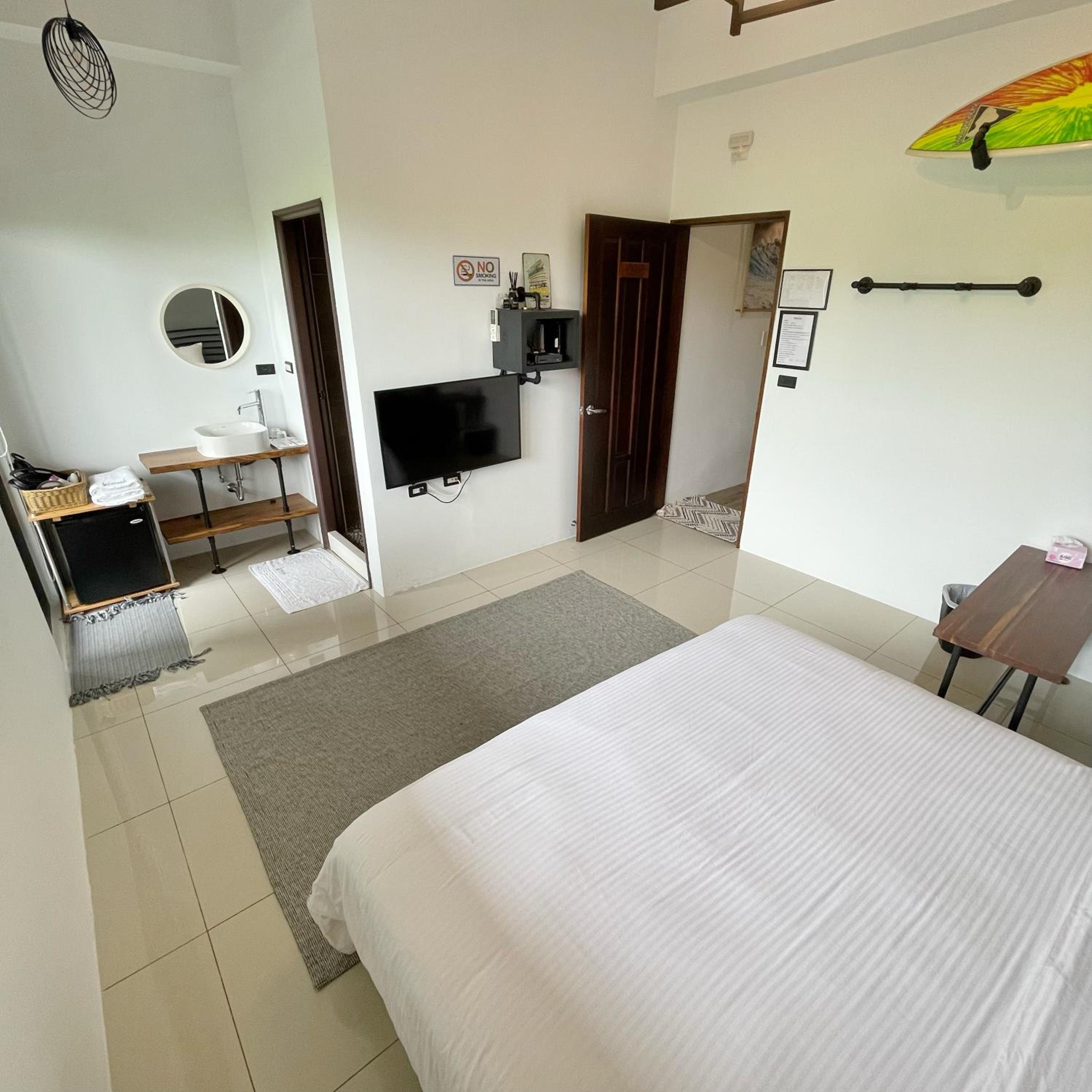 Imanuel Surfing B&B No 2
