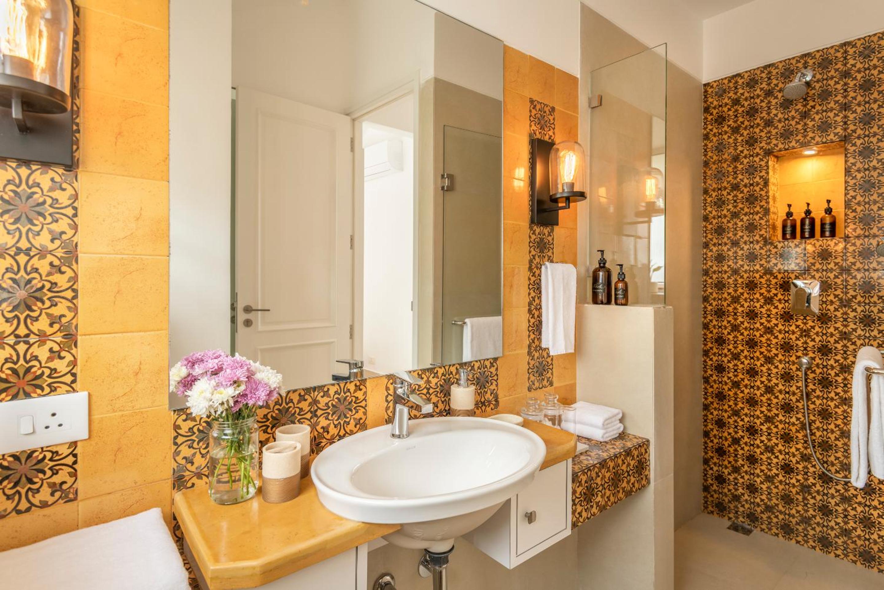 El Sereno by The Blue Kite - 2 BHK Stylish Apartments In Vagator with Garden- 10 minutes drive to Vagator Beach