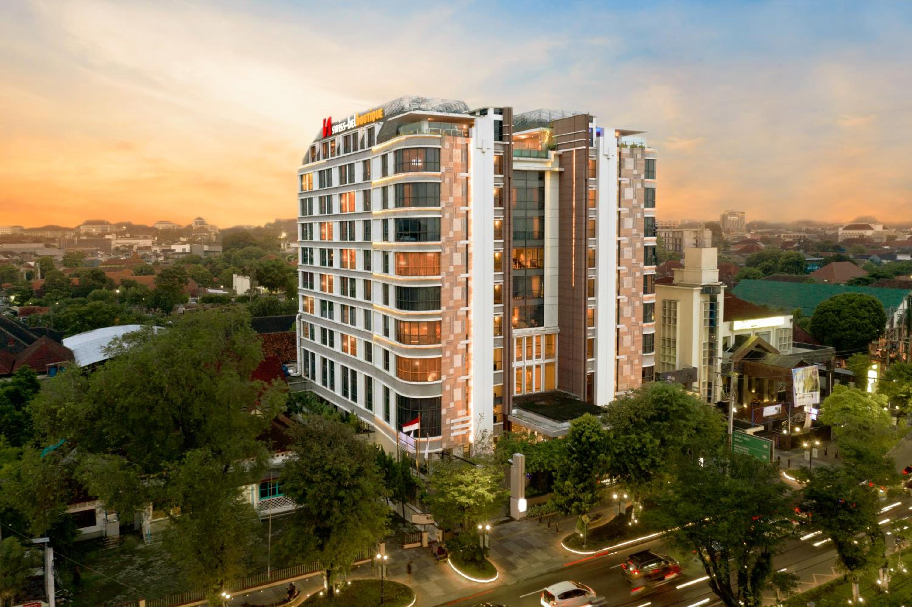 Hotel Swiss-Belboutique Yogyakarta - Image 1