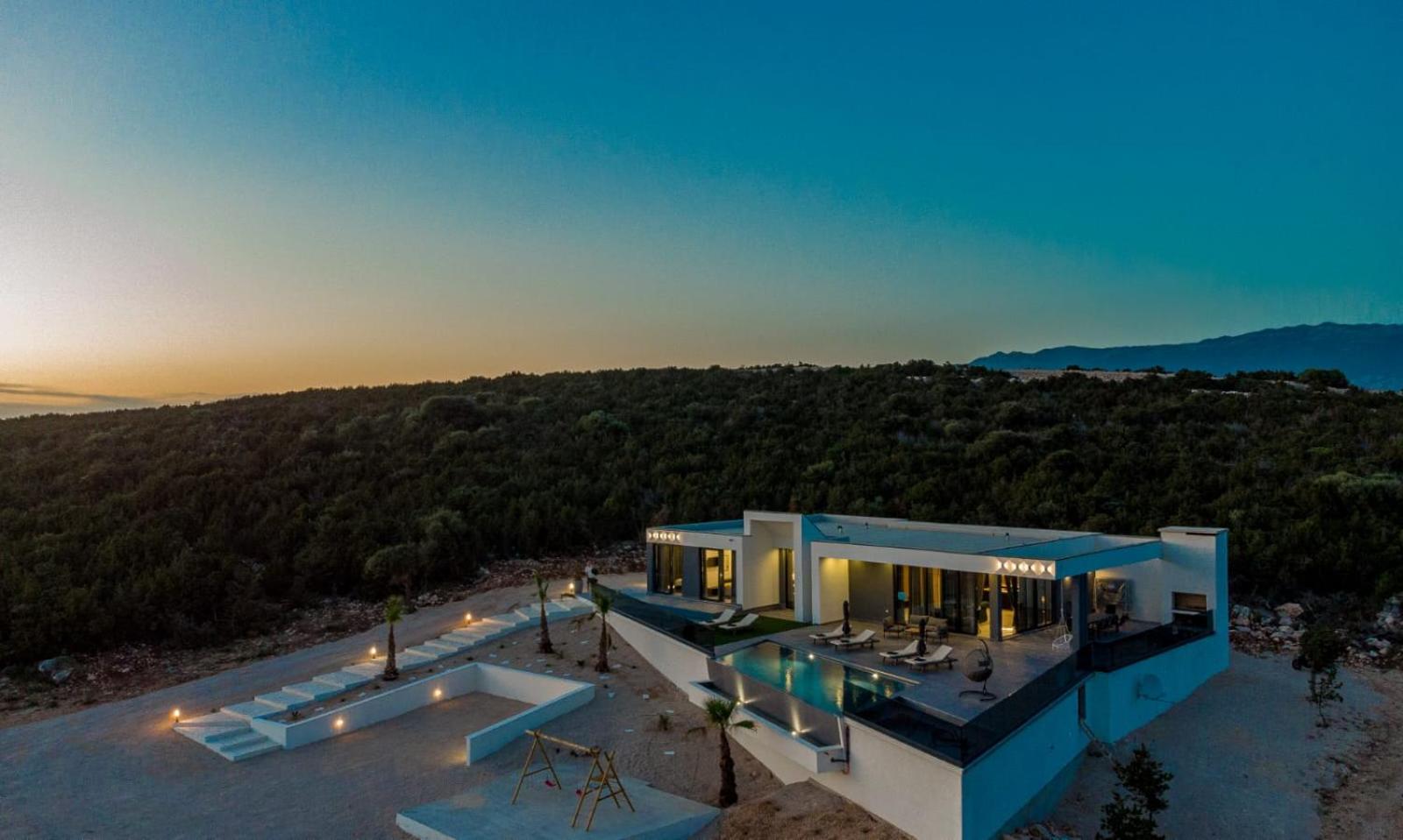 Villa Porta Novalja view 3