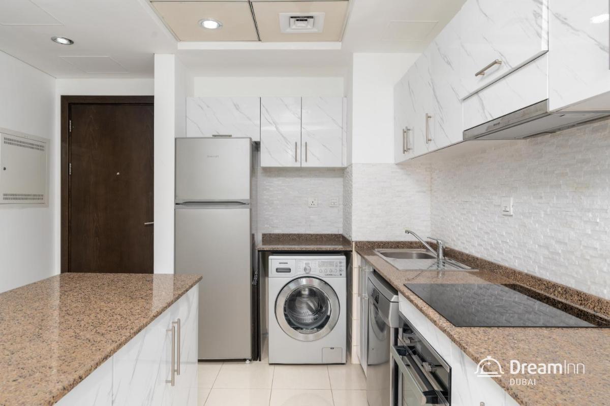 Dream Inn Apartments - Bay Central