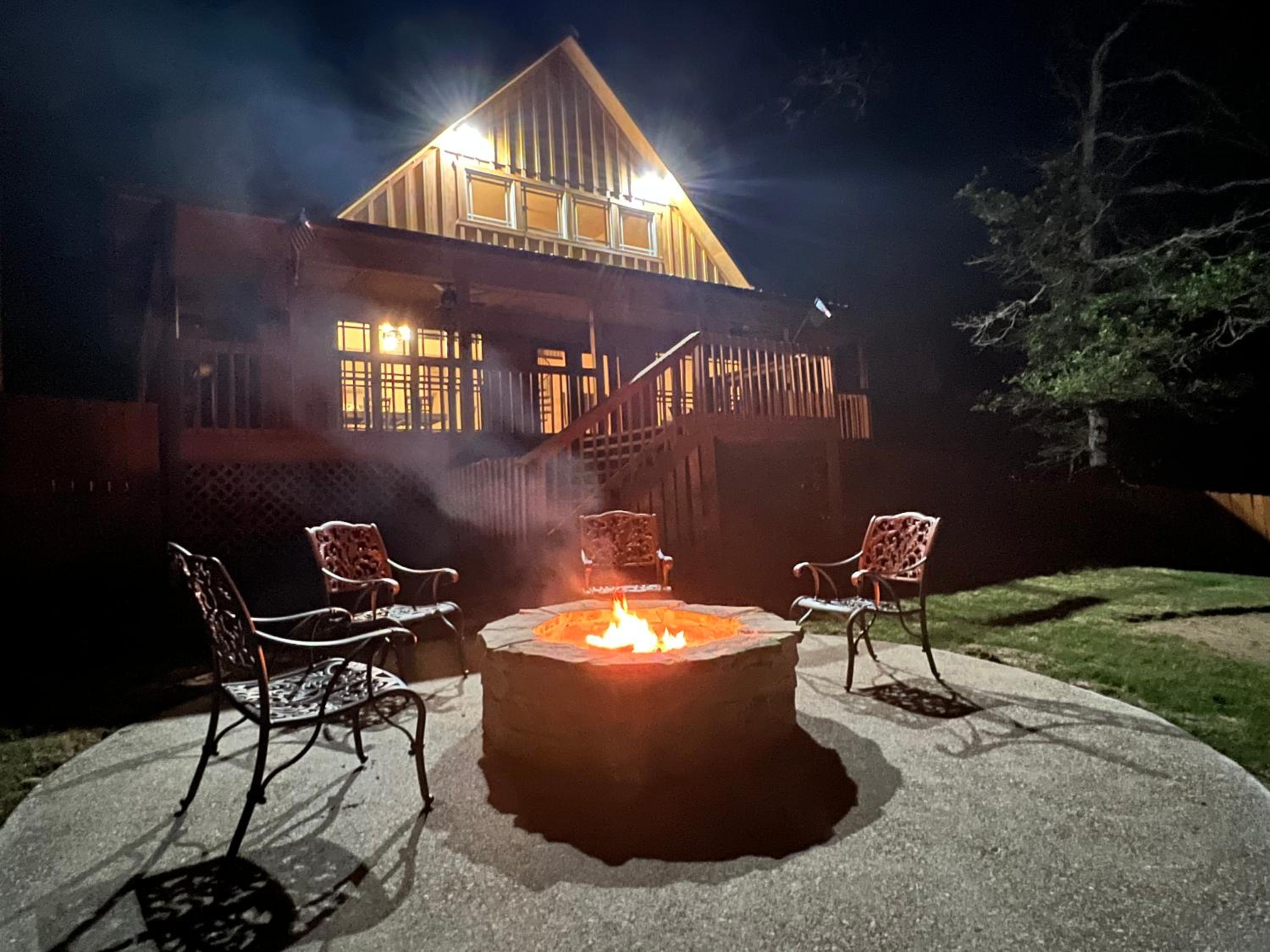 Lakefront Oasis with Private Boat Dock on Lake Palestine view 4