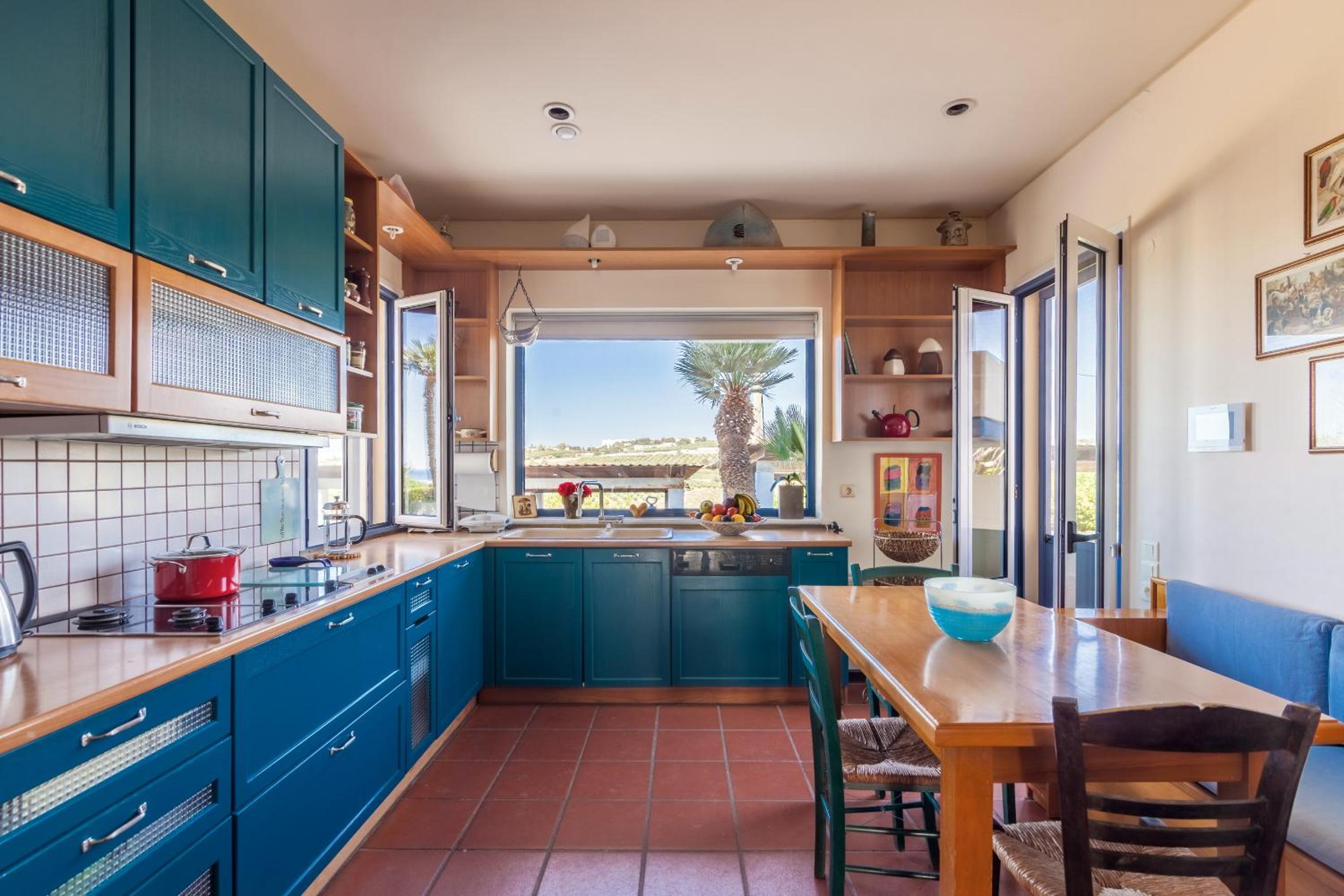 Serenity Villa with pool, Kalesa Heraklion view 4