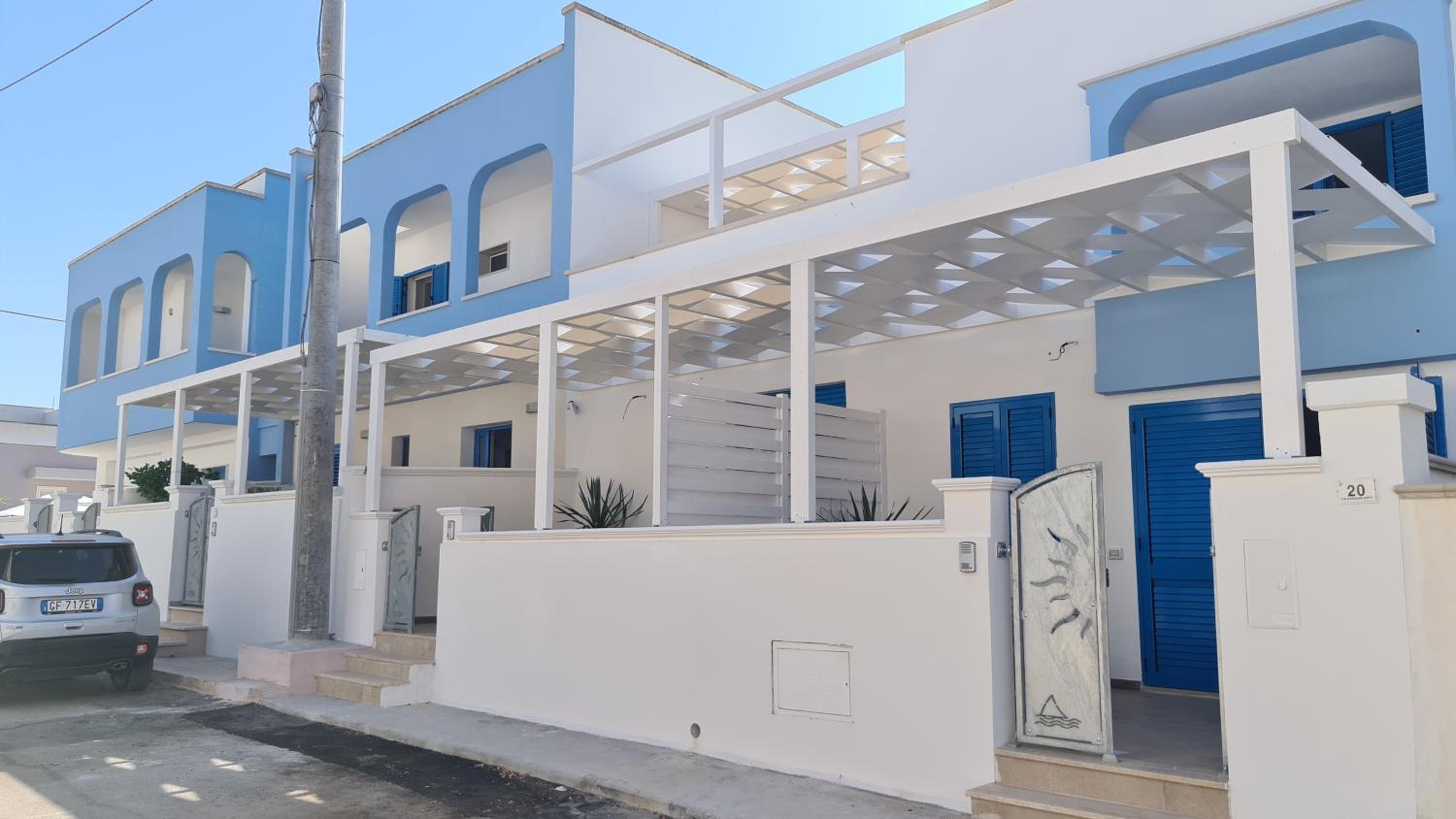 Lido Marini Seahouses view 2