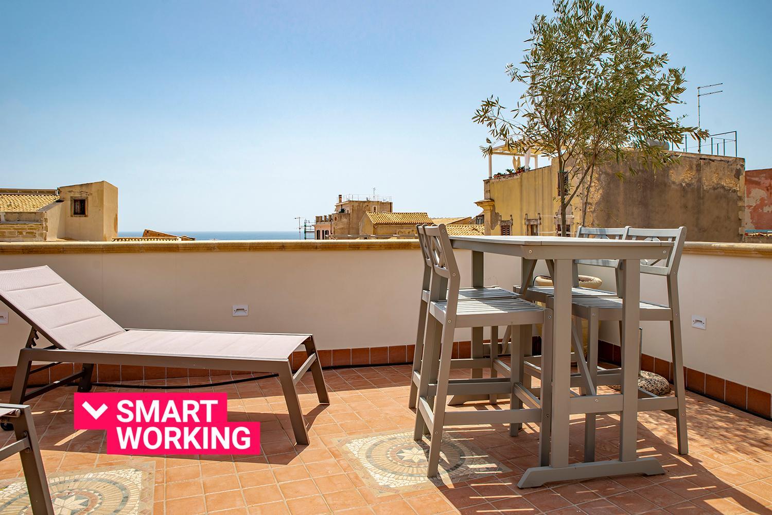 La terrazza sul vicolo della Giudecca by Wonderful Italy photo 3