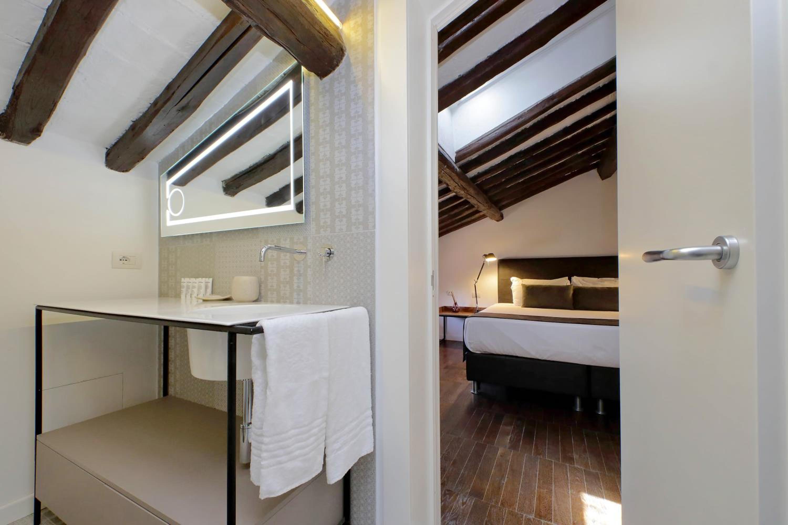 Youroom Corsini