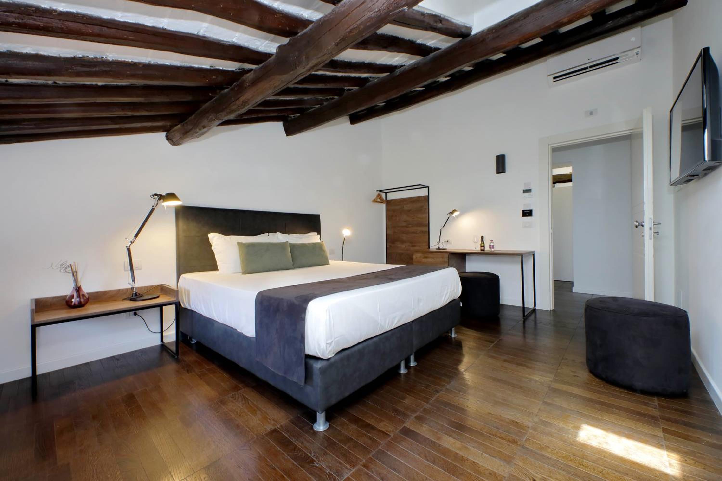 Youroom Corsini