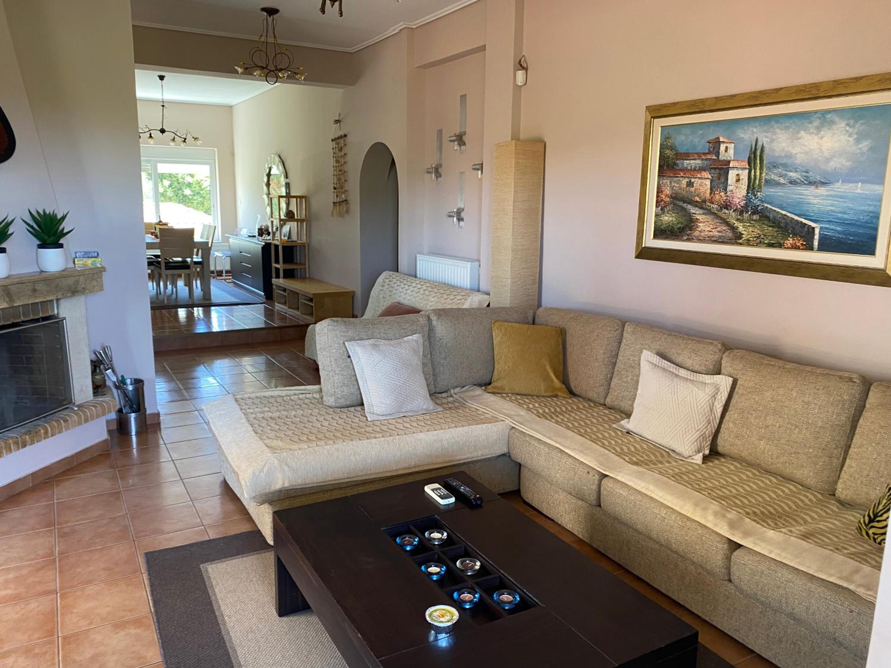 Relaxing Villa with Swimming Pool and Garden view 2
