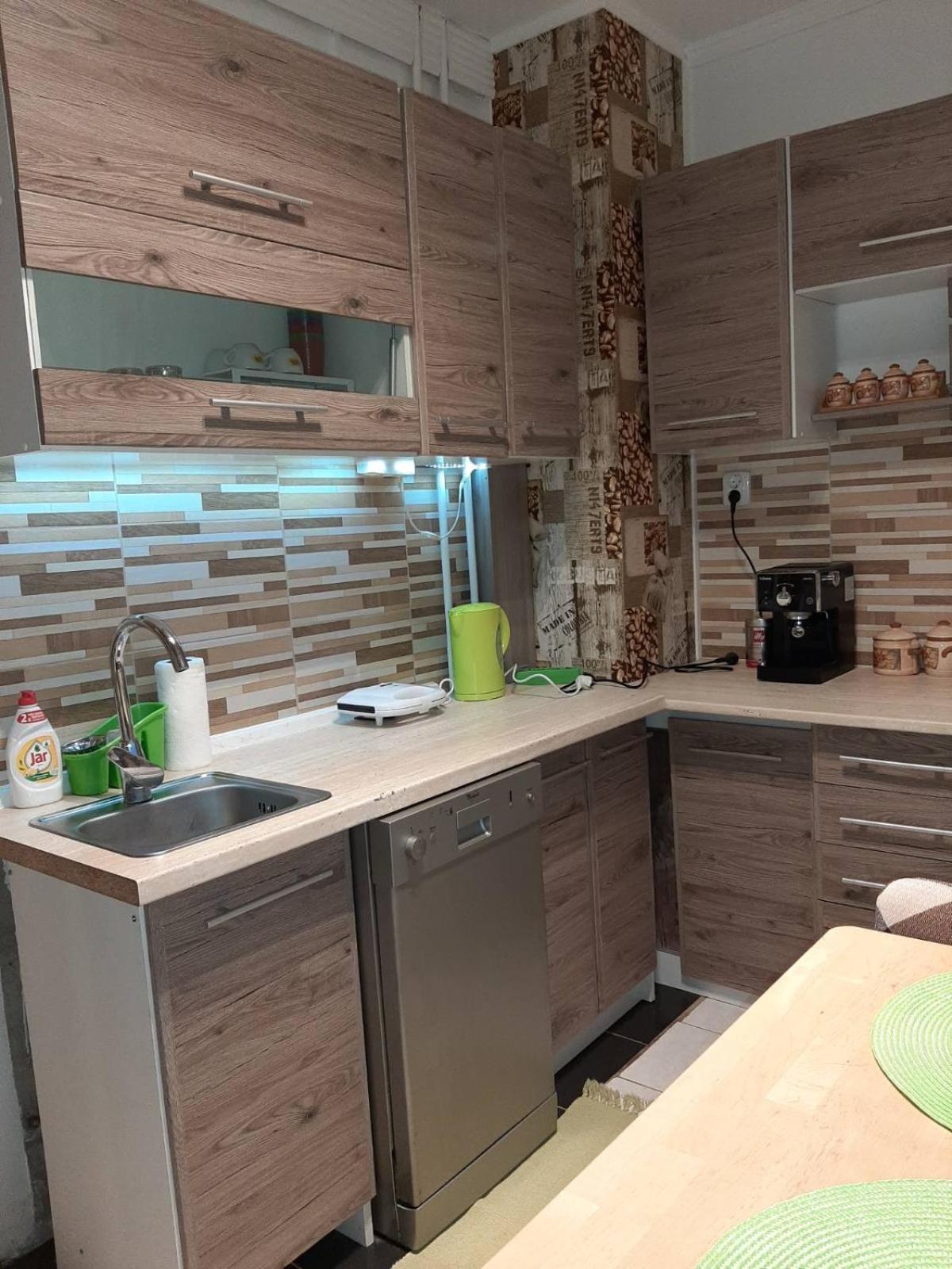 Sunnyrise Apartman view 4