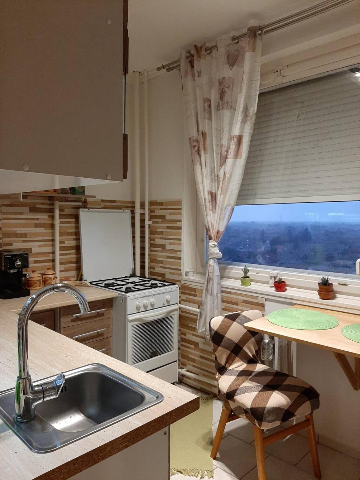 Sunnyrise Apartman view 5