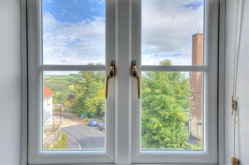 1 Woodroffe Meadow view 4