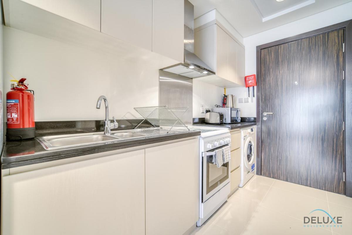 Soothing Studio at Carson A DAMAC Hills Dubailand by Deluxe Holiday Homes