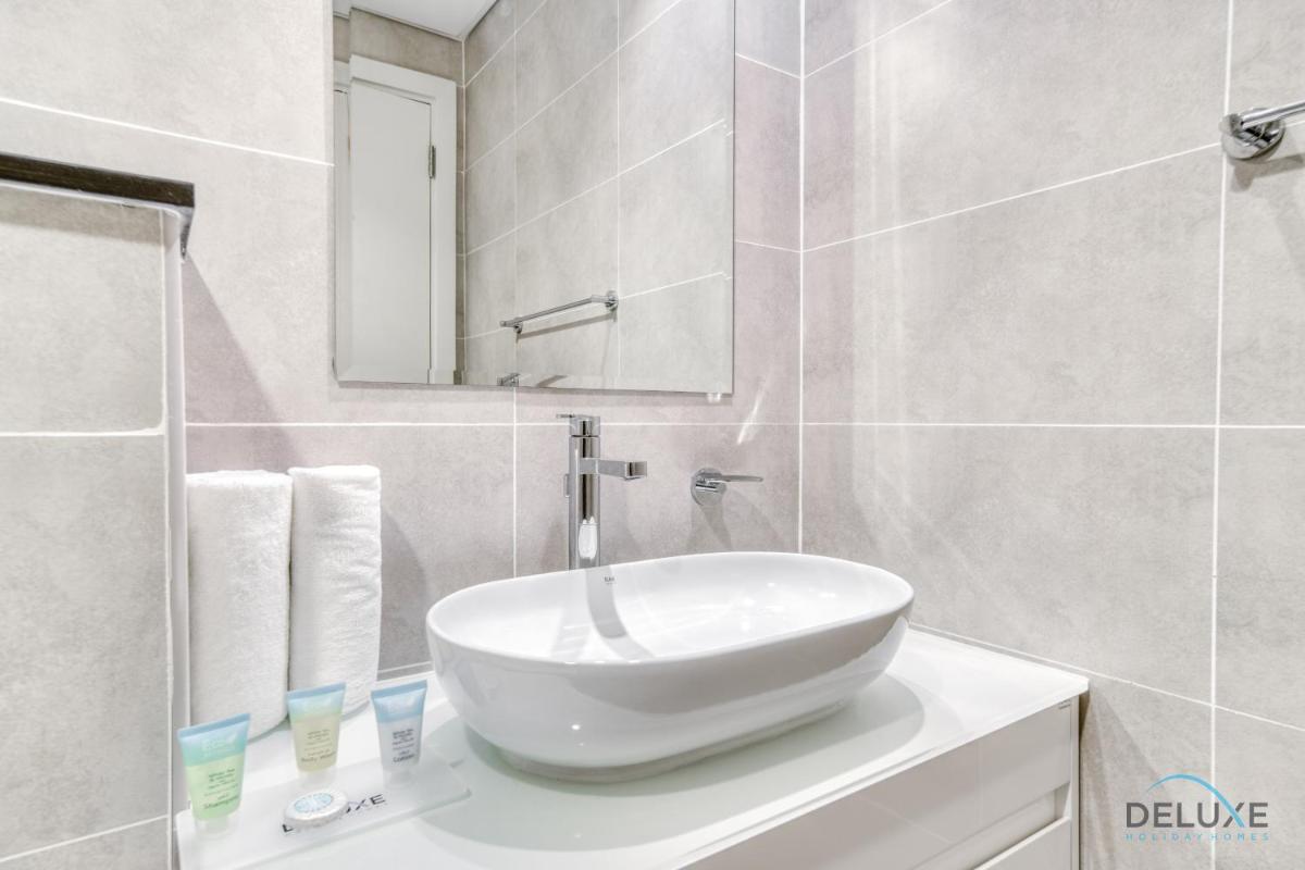 Soothing Studio at Carson A DAMAC Hills Dubailand by Deluxe Holiday Homes