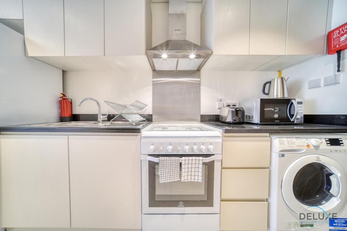 Soothing Studio at Carson A DAMAC Hills Dubailand by Deluxe Holiday Homes