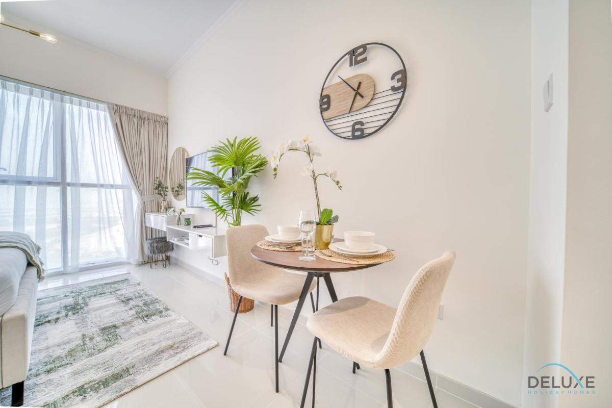 Soothing Studio at Carson A DAMAC Hills Dubailand by Deluxe Holiday Homes