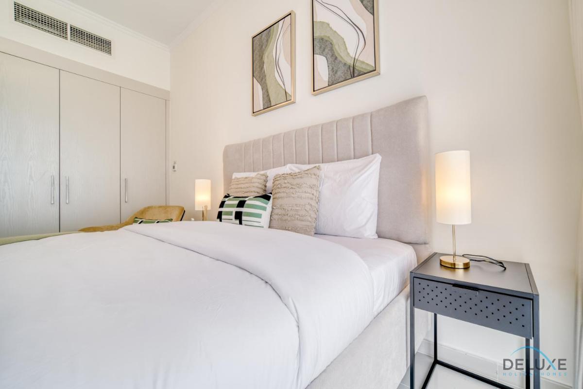 Soothing Studio at Carson A DAMAC Hills Dubailand by Deluxe Holiday Homes